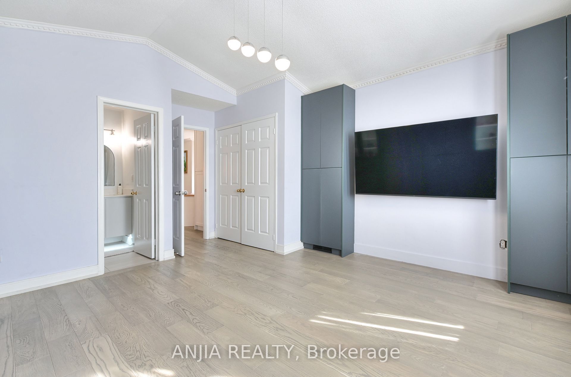 127 Tomlinson Circle, Markham, ON L3R 9K4 photo 4