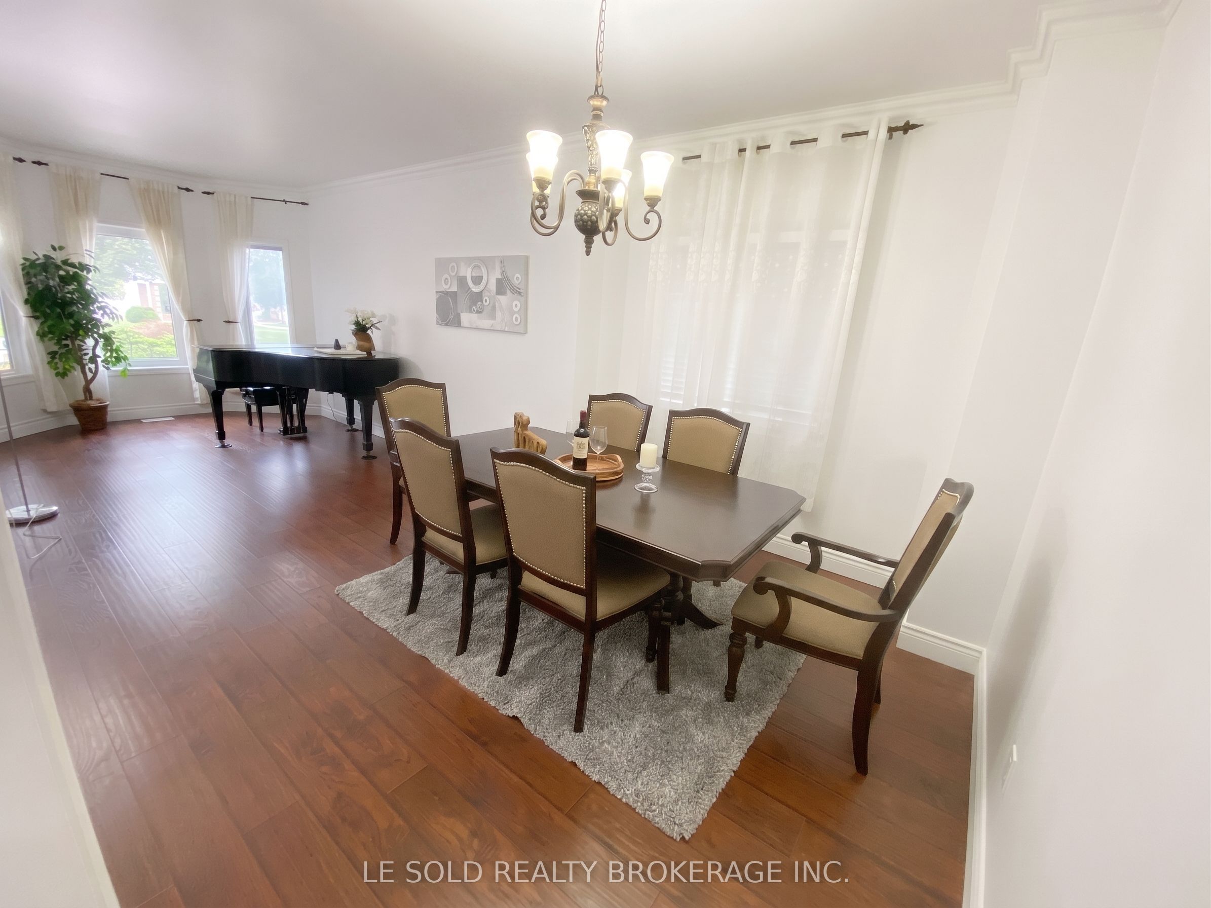 76 Larratt Lane, Richmond Hill, ON L4C 0E2 photo 5