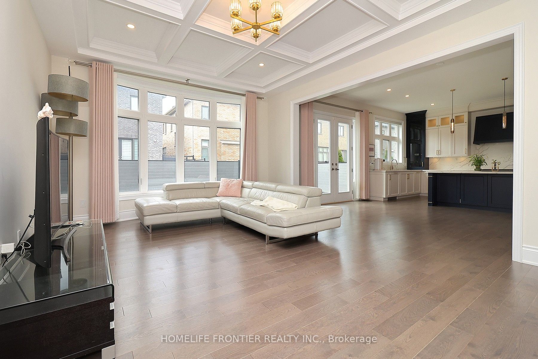 8 Planet Street, Richmond Hill, ON L4C 4V8 photo 2