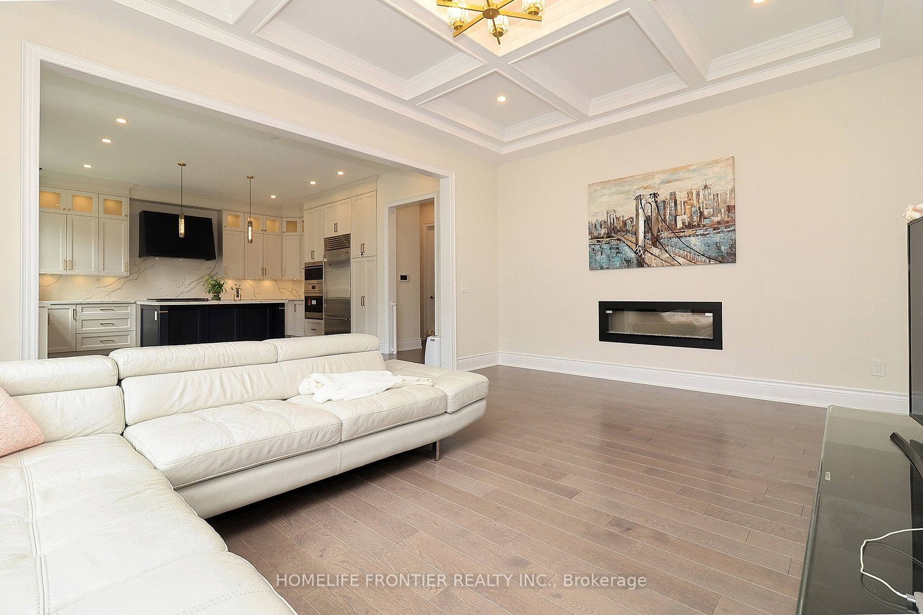 8 Planet Street, Richmond Hill, ON L4C 4V8 photo 3