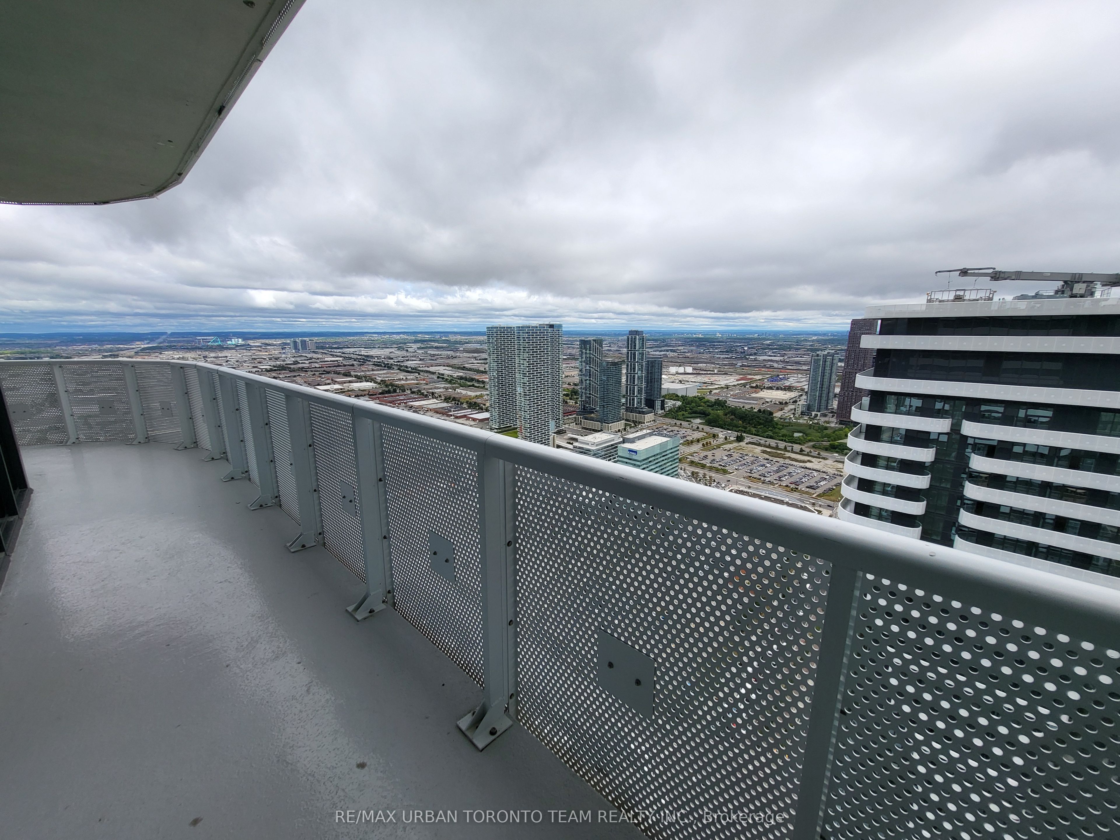 225 Commerce Street 6512, Vaughan, ON L4K 0R1 photo 5