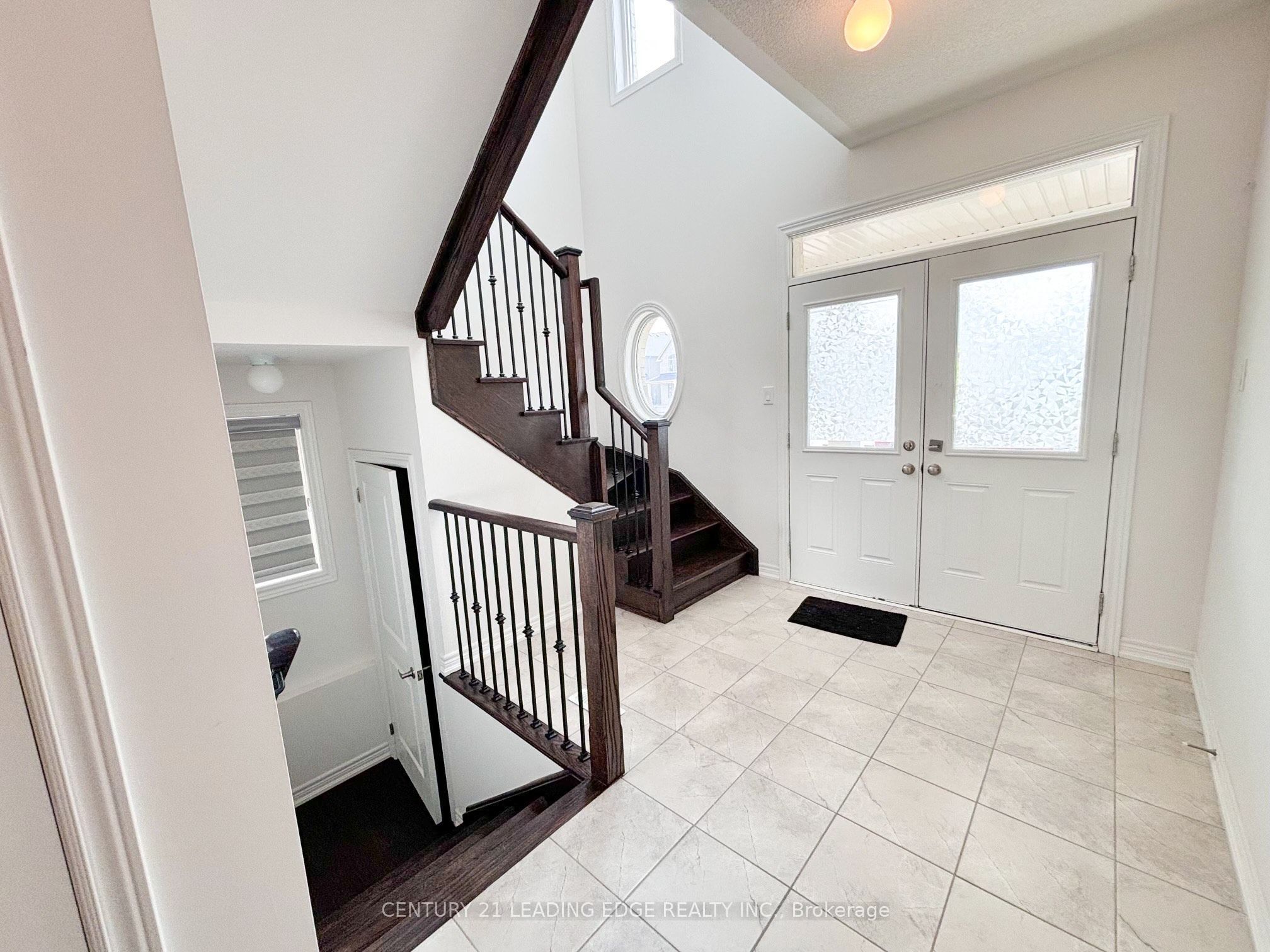 19 Wakefield Boulevard, Essa, ON L3W 0L7 photo 5