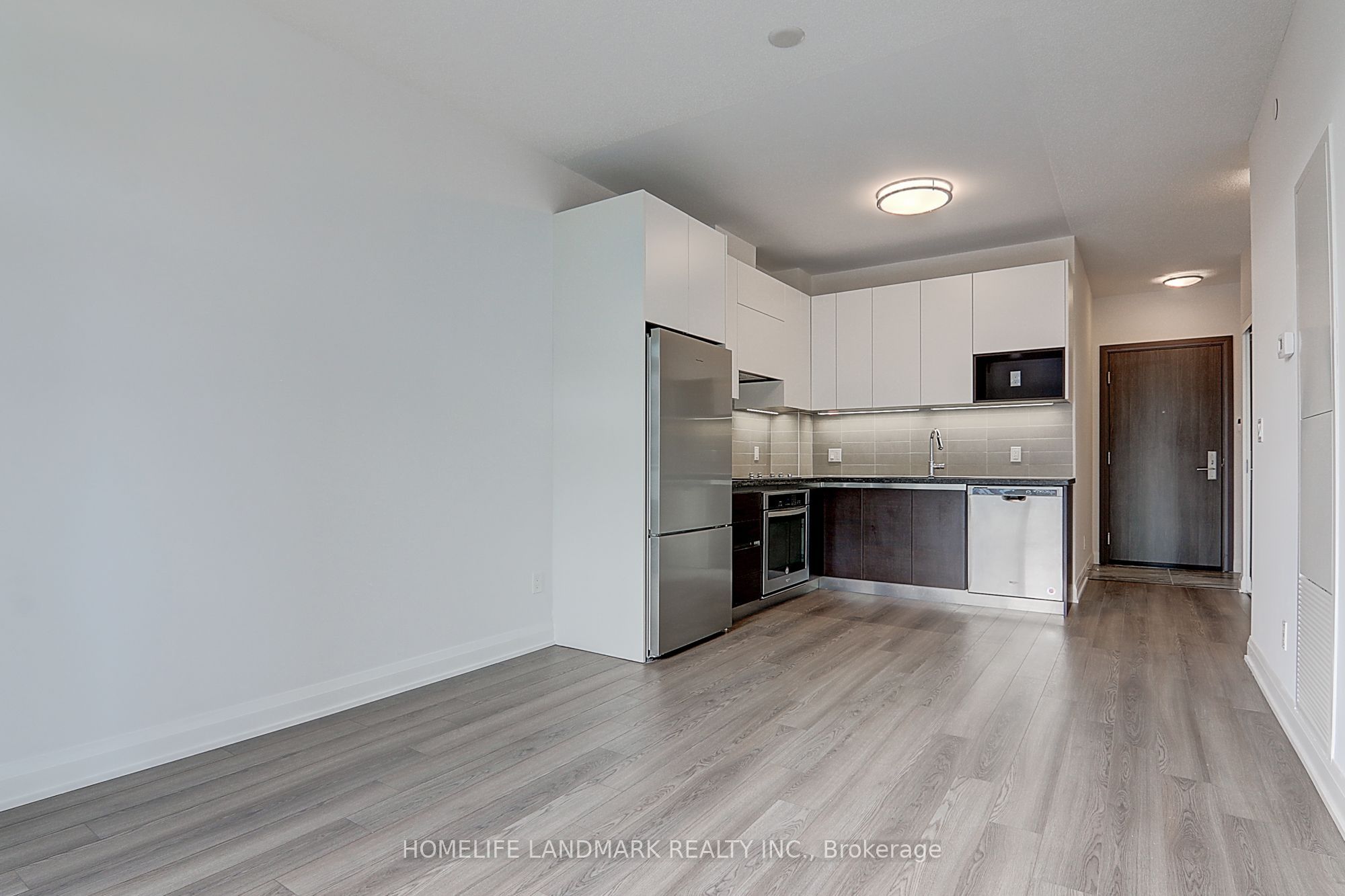 25 Water Walk Drive 506, Markham, ON L6G 0G3 photo 4