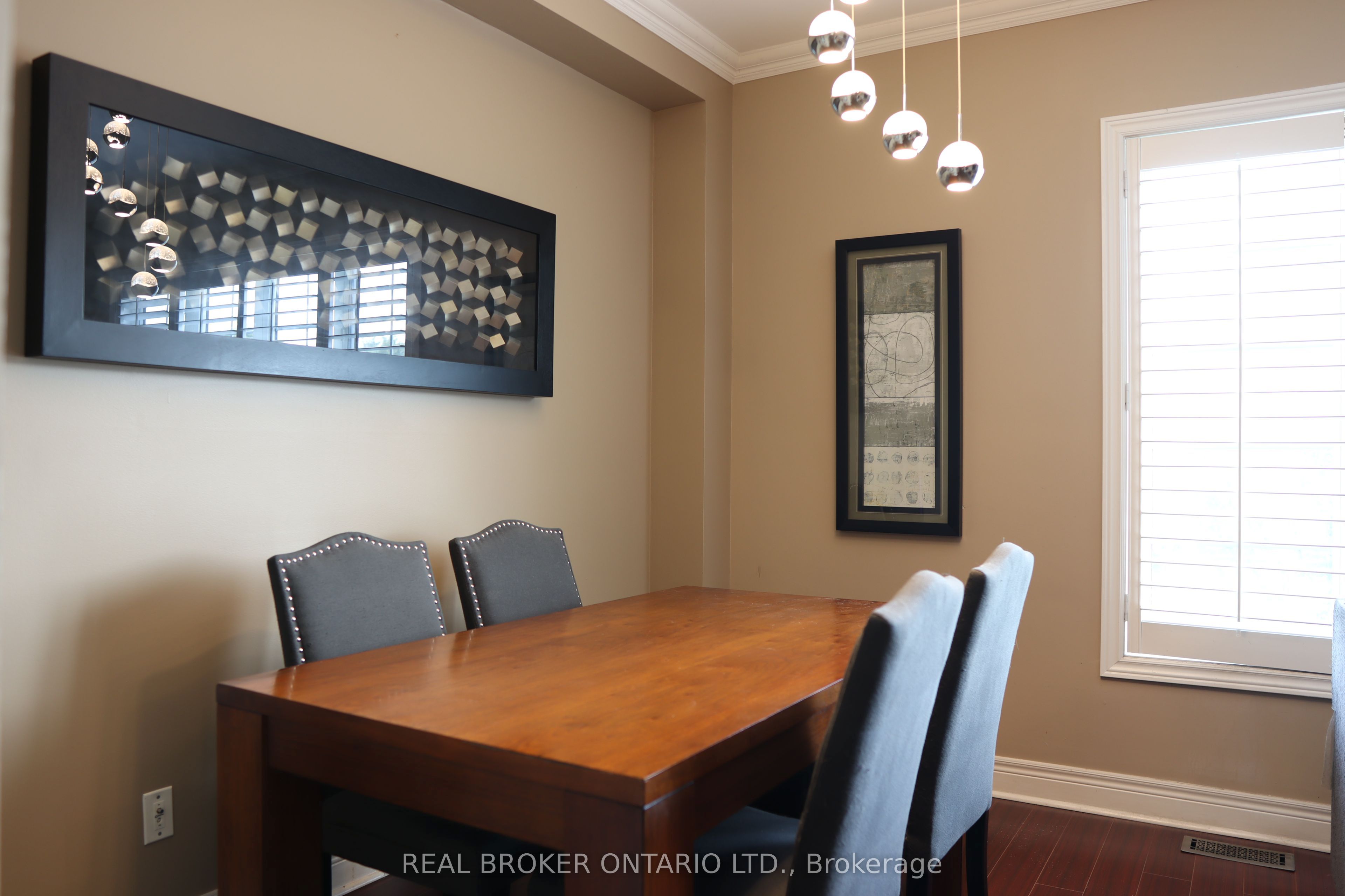 215 16th Avenue 17, Richmond Hill, ON L4L 0T8 photo 4