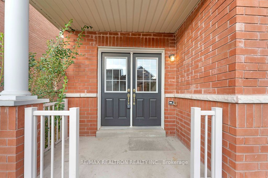 55 Drum Street, Whitchurch-Stouffville, ON L4A 4N9 photo 4