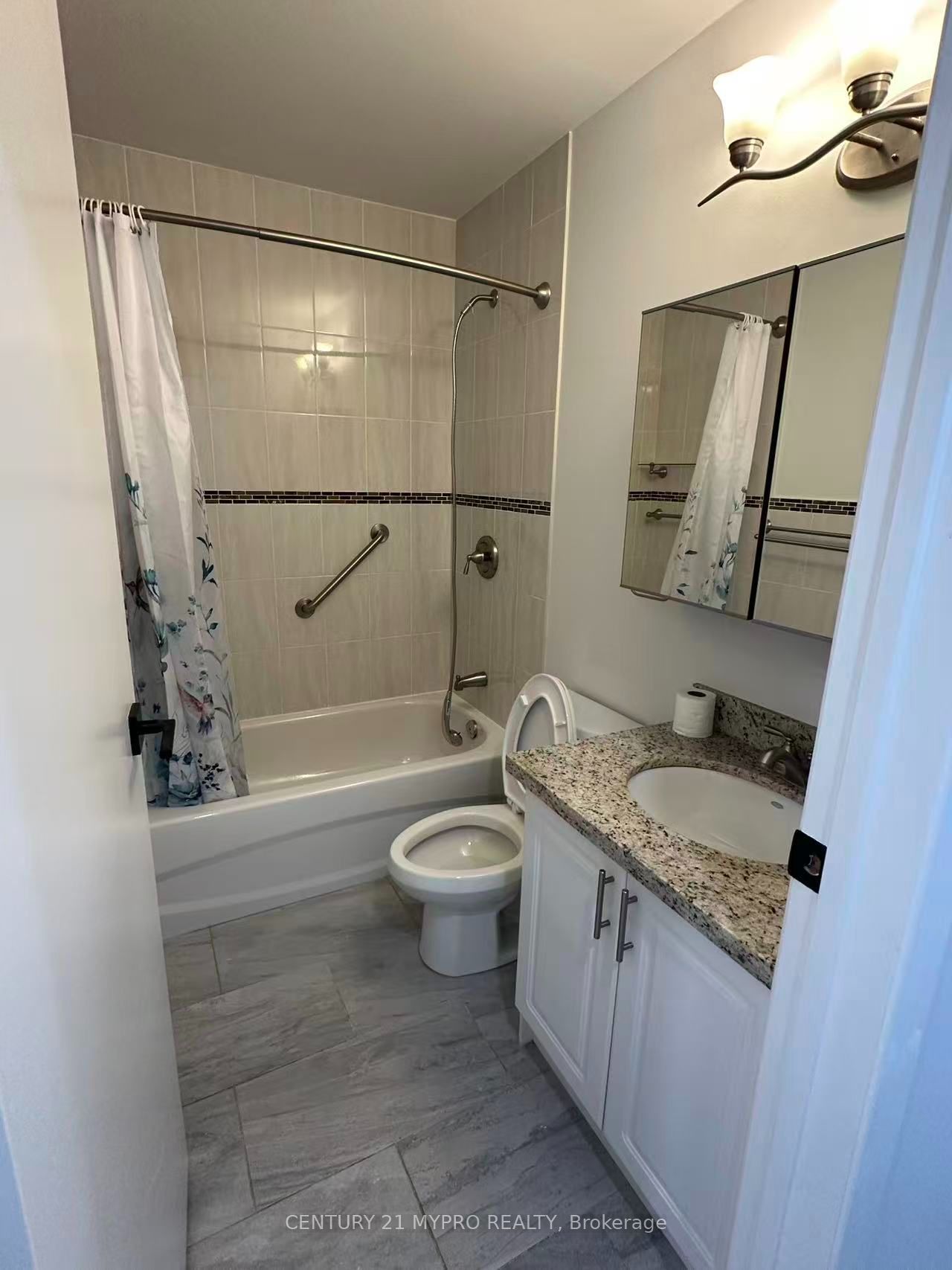 5 Chant Crescent Upper, Markham, ON L3R 1Y7 photo 4