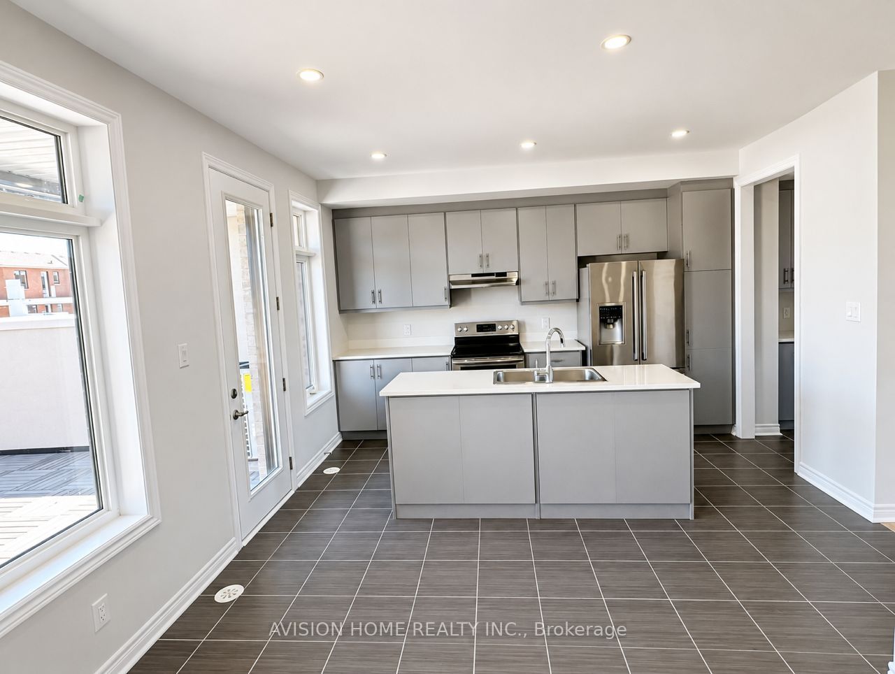 101 Mumbai Drive, Markham, ON L3S 0G3 photo 2