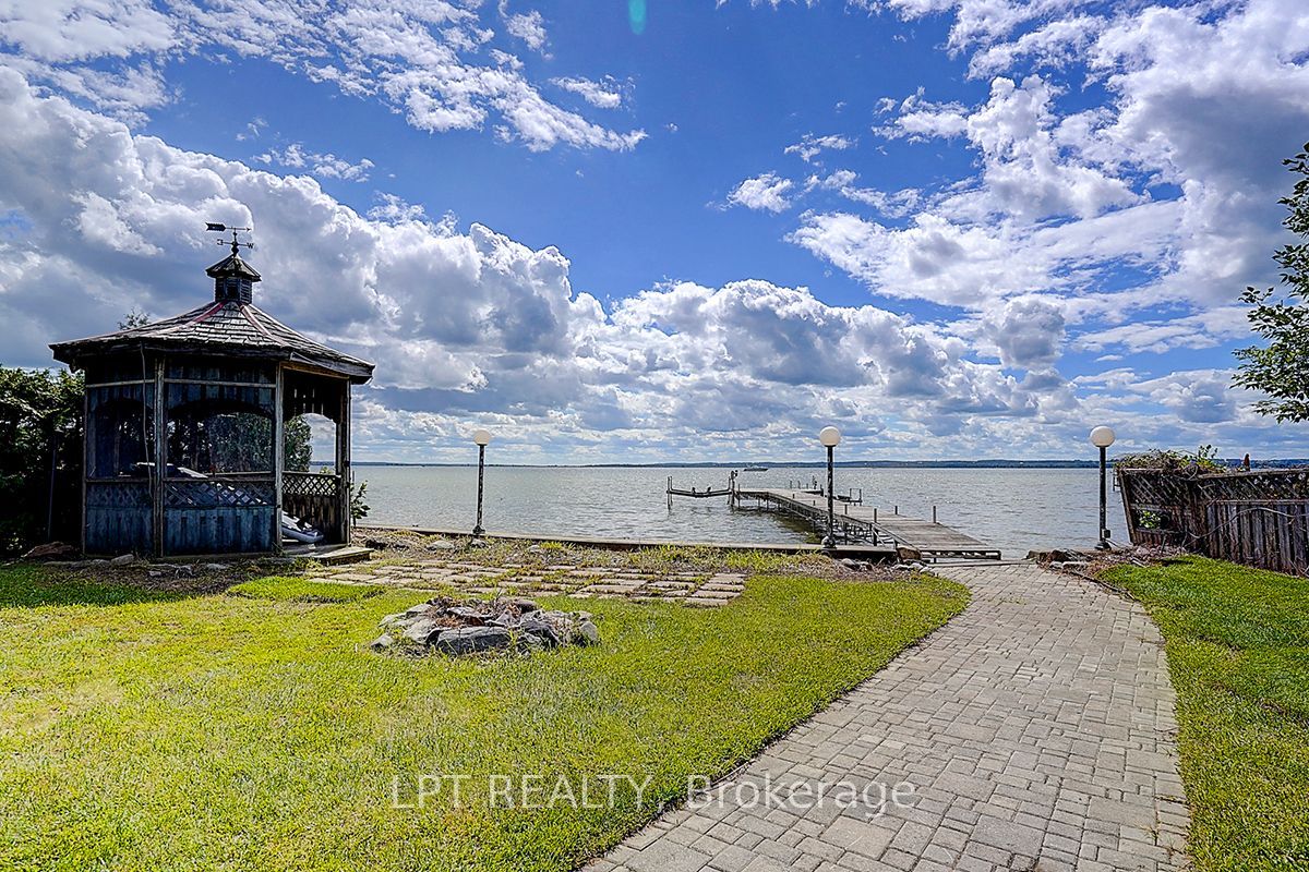 38 Metropolitan Crescent, Georgina, ON L4P 1L5 photo 2