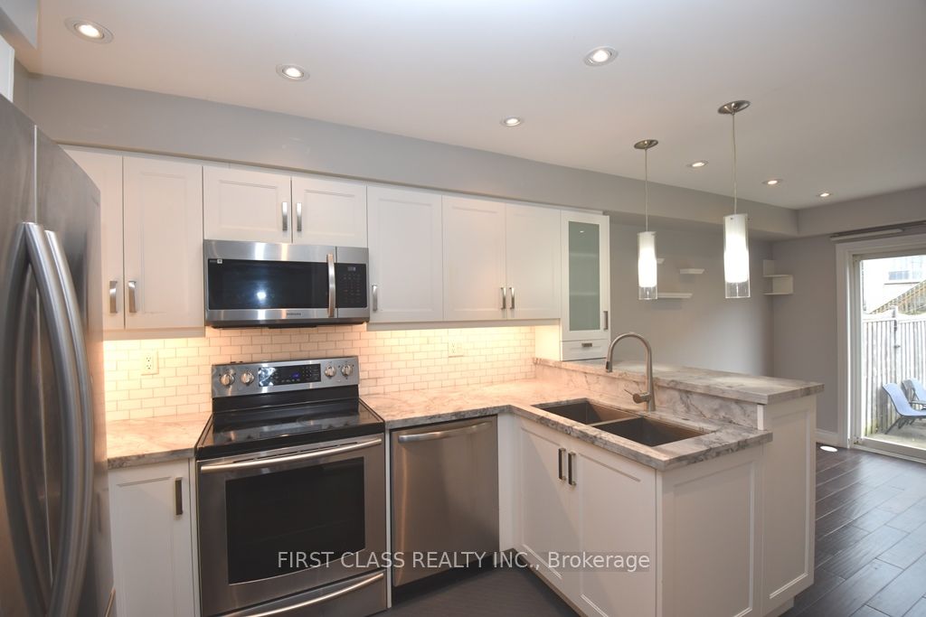 42 Village Vista Way, Vaughan, ON L6A 3S4 photo 3