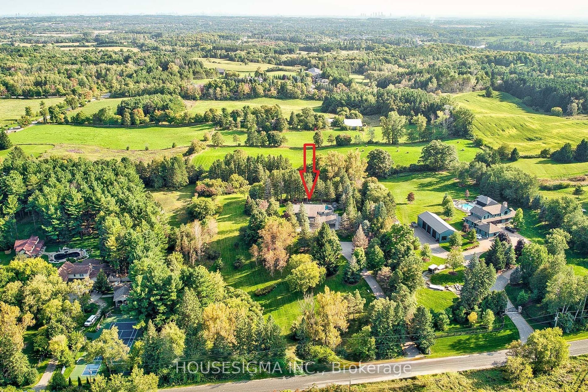 95 Cavell Avenue, King, ON L7B 1A3 photo 2