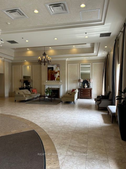 2 Maison Parc Court 403, Vaughan, ON L4J 9K4 photo 5