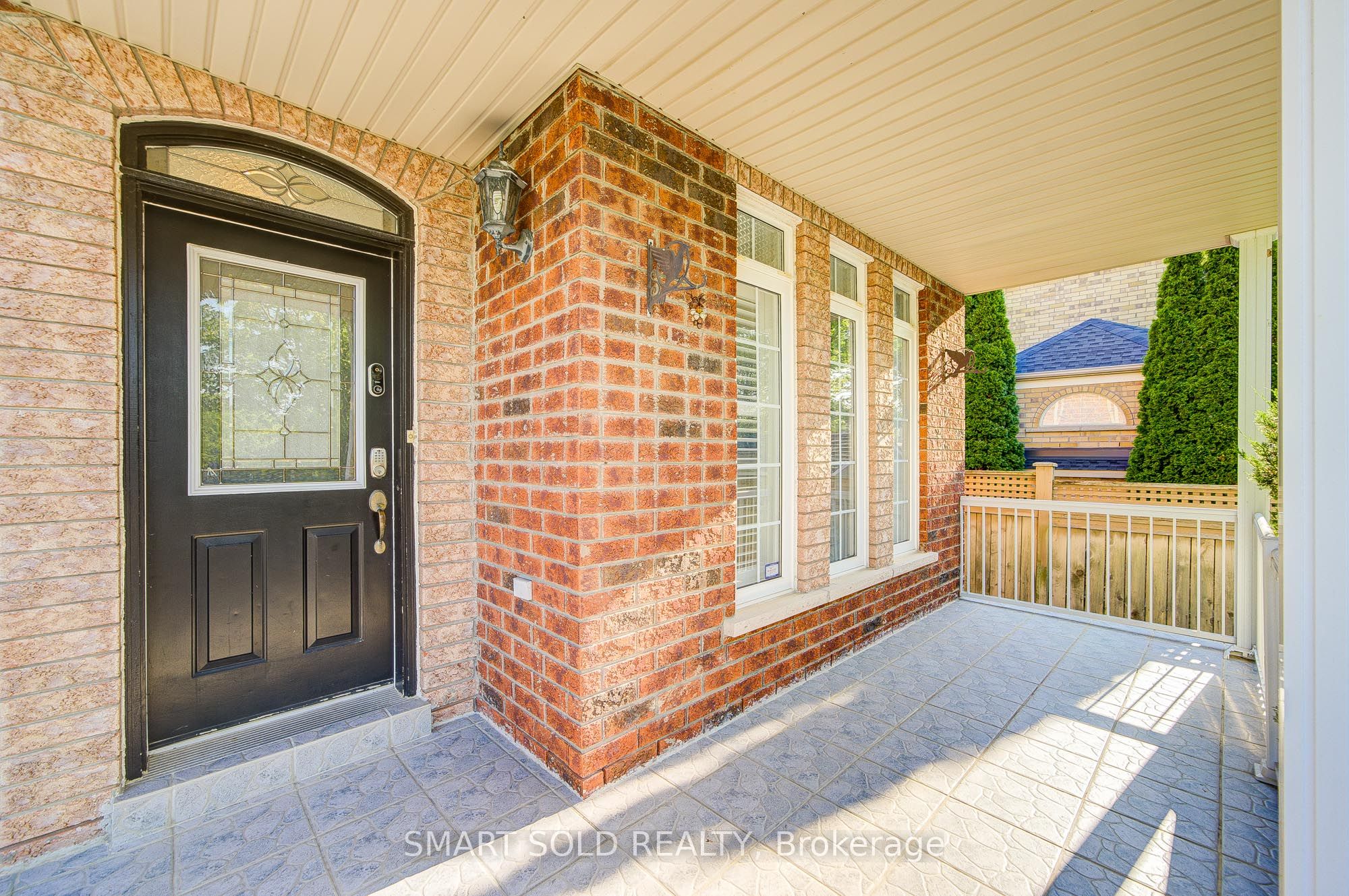 39 Victoria Wood Avenue, Markham, ON L6E 1K2 photo 2