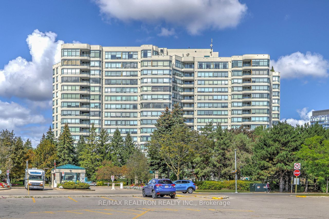 120 Promenade Circle 614, Vaughan, ON L4J 7W9