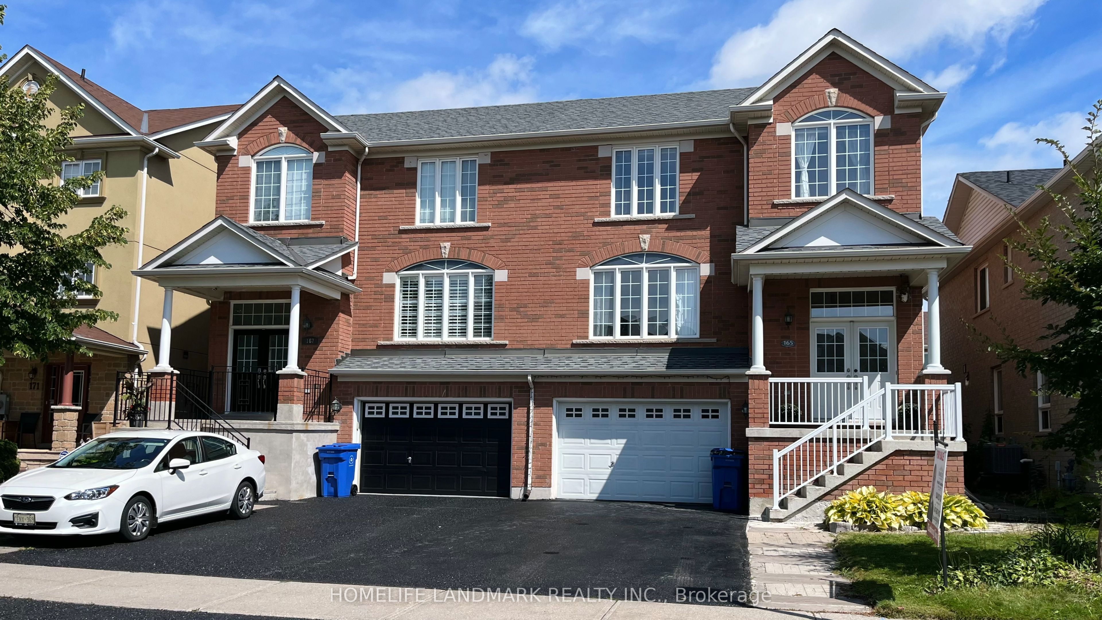 165 Gail Parks Crescent, Newmarket, ON L3X 3C1