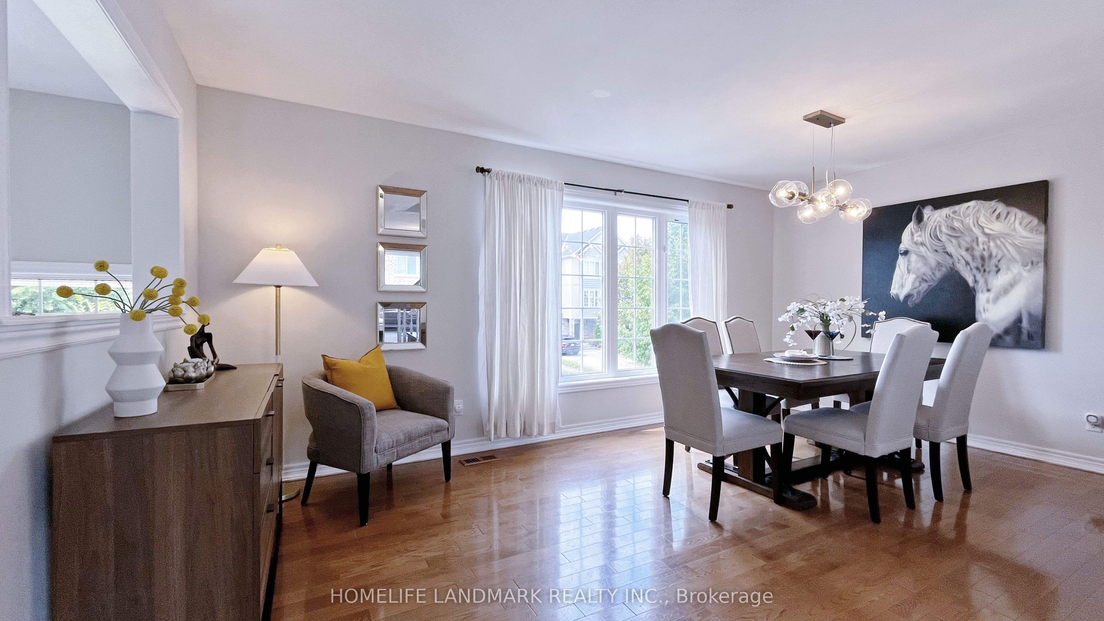 165 Gail Parks Crescent, Newmarket, ON L3X 3C1 photo 3