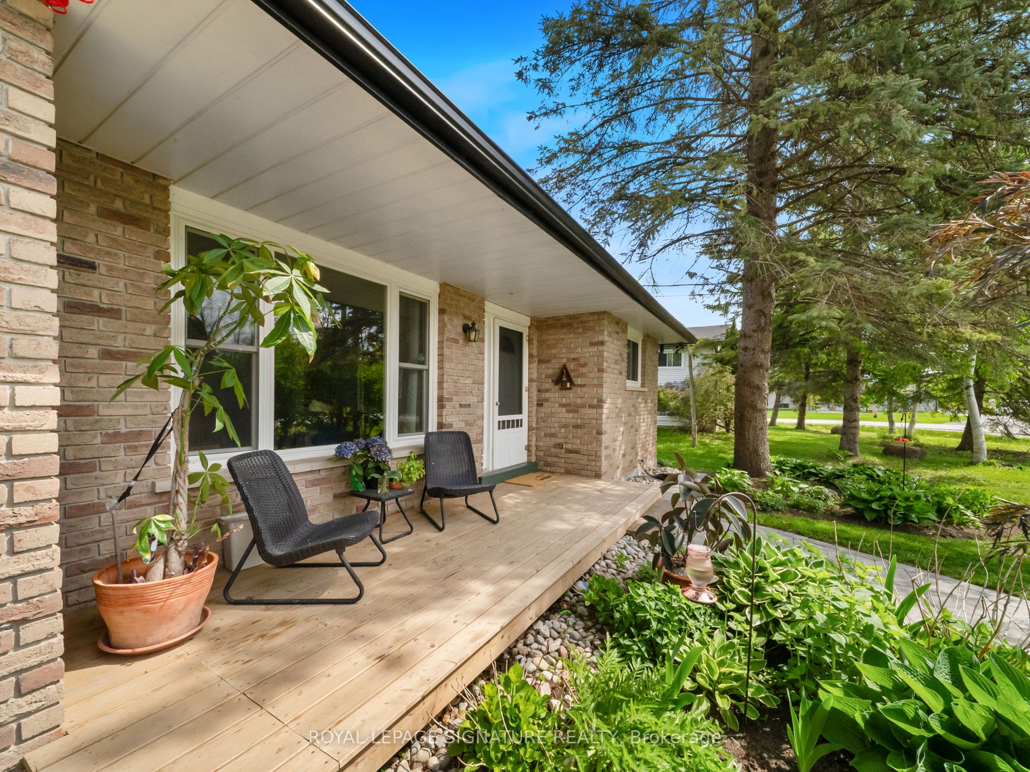 12 Easy Street, Georgina, ON L0E 1N0 photo 3