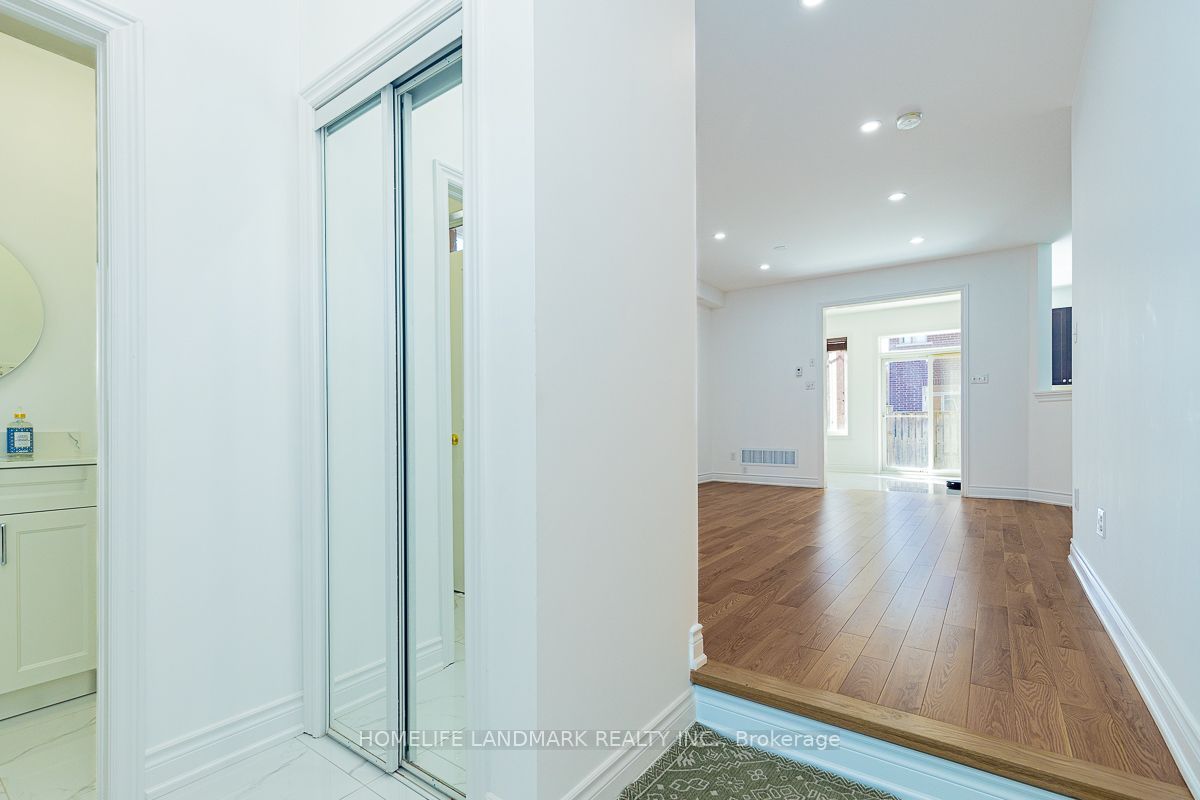 15 Chokecherry Crescent, Markham, ON L6E 0J5 photo 2