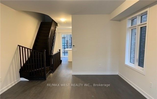 149 Salterton Circle, Vaughan, ON L6A 4Z2 photo 4