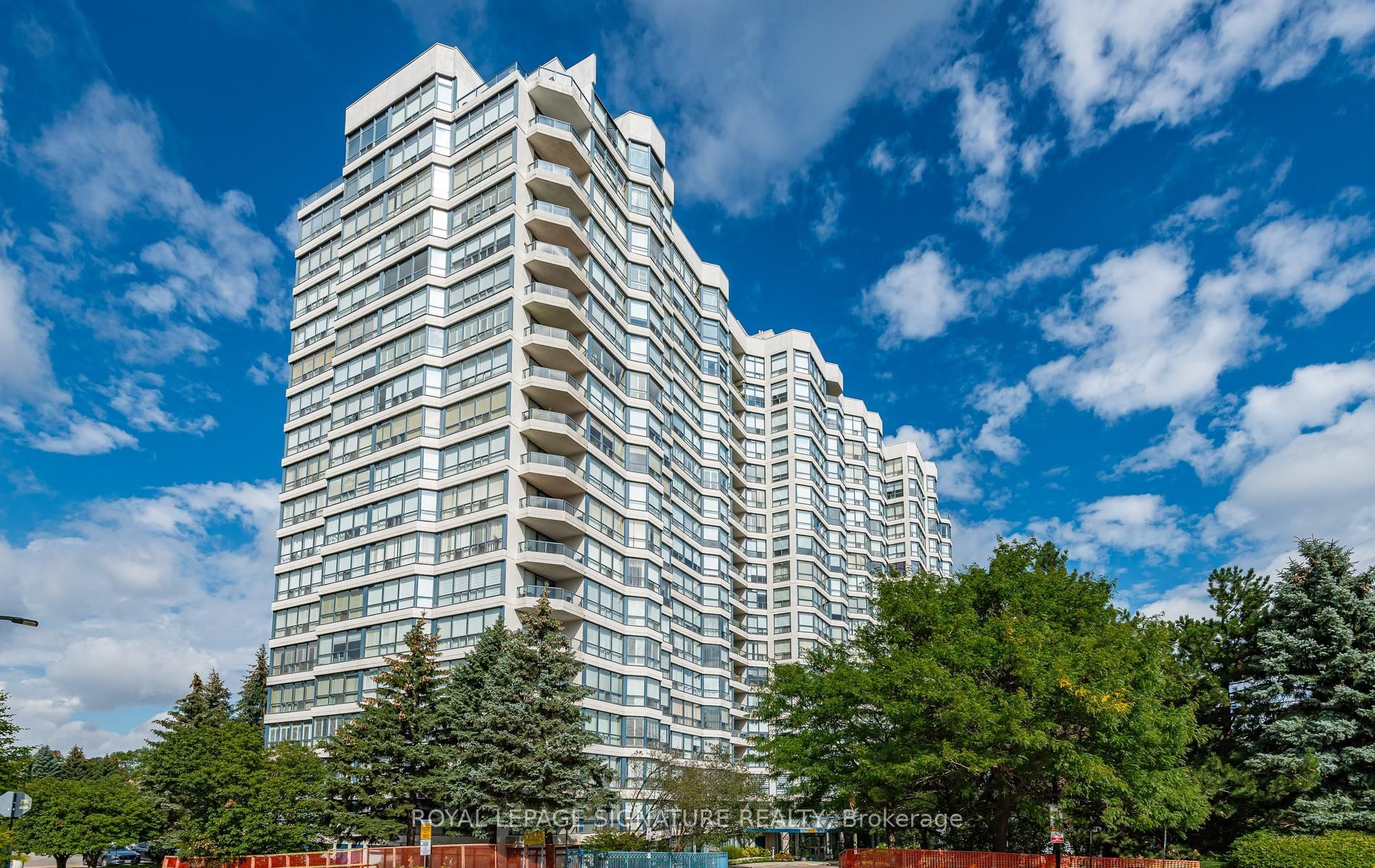 7300 Yonge Street 602, Vaughan, ON L4J 7Y5
