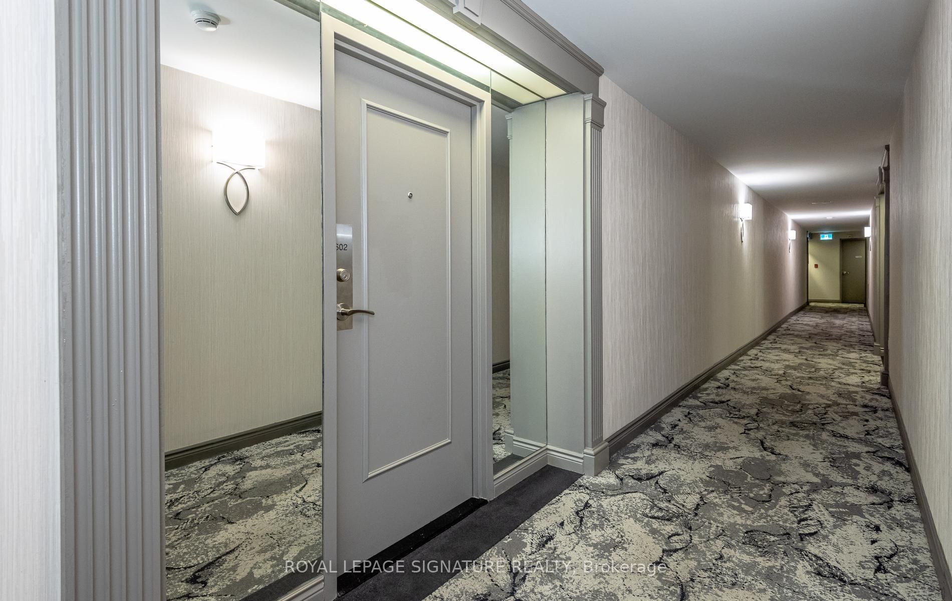 7300 Yonge Street 602, Vaughan, ON L4J 7Y5 photo 4