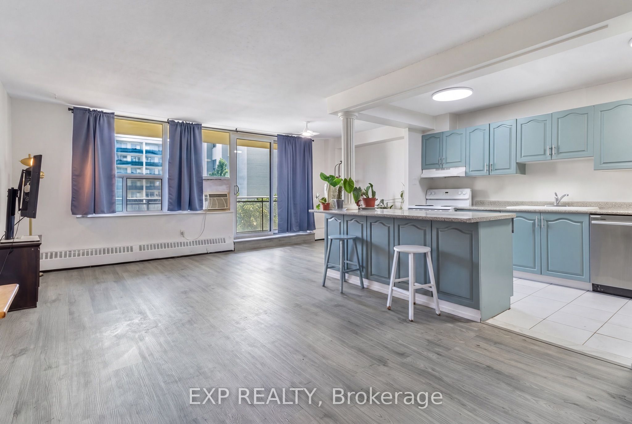 180 Dudley Avenue, Markham, ON L3T 2E9 photo 3