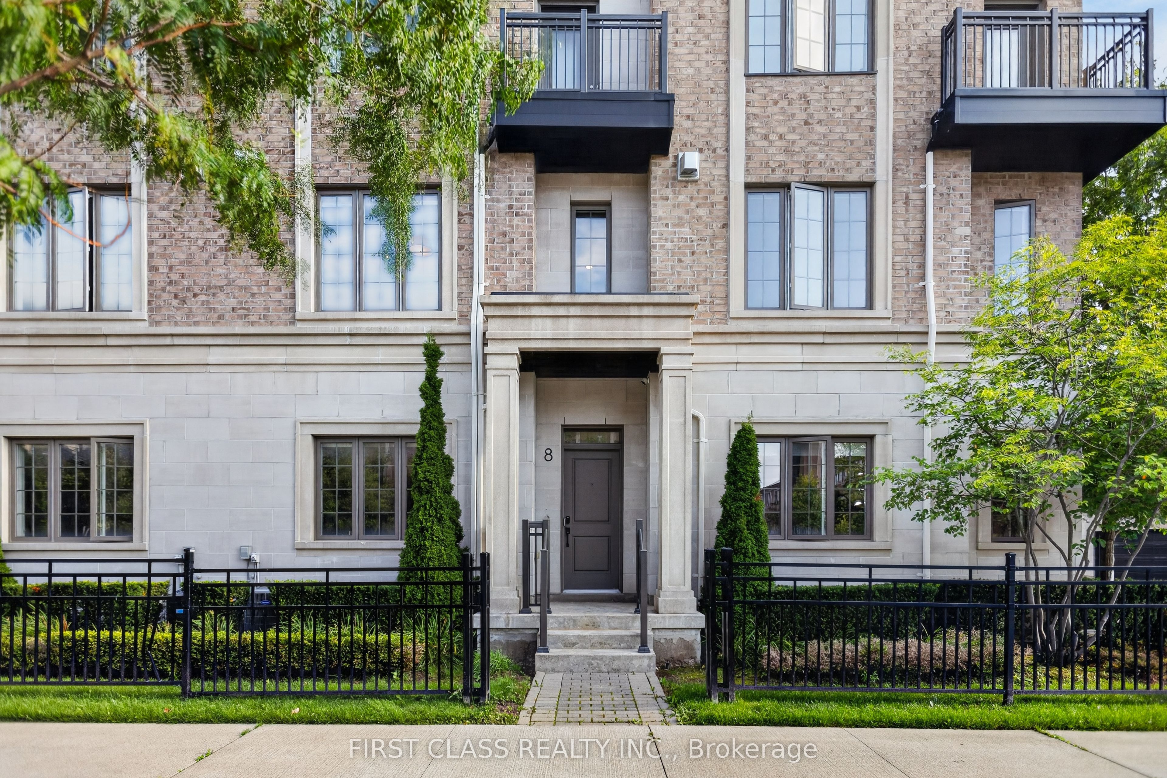 8 Mildred Temple Way, Markham, ON L3R 5R8 photo 3