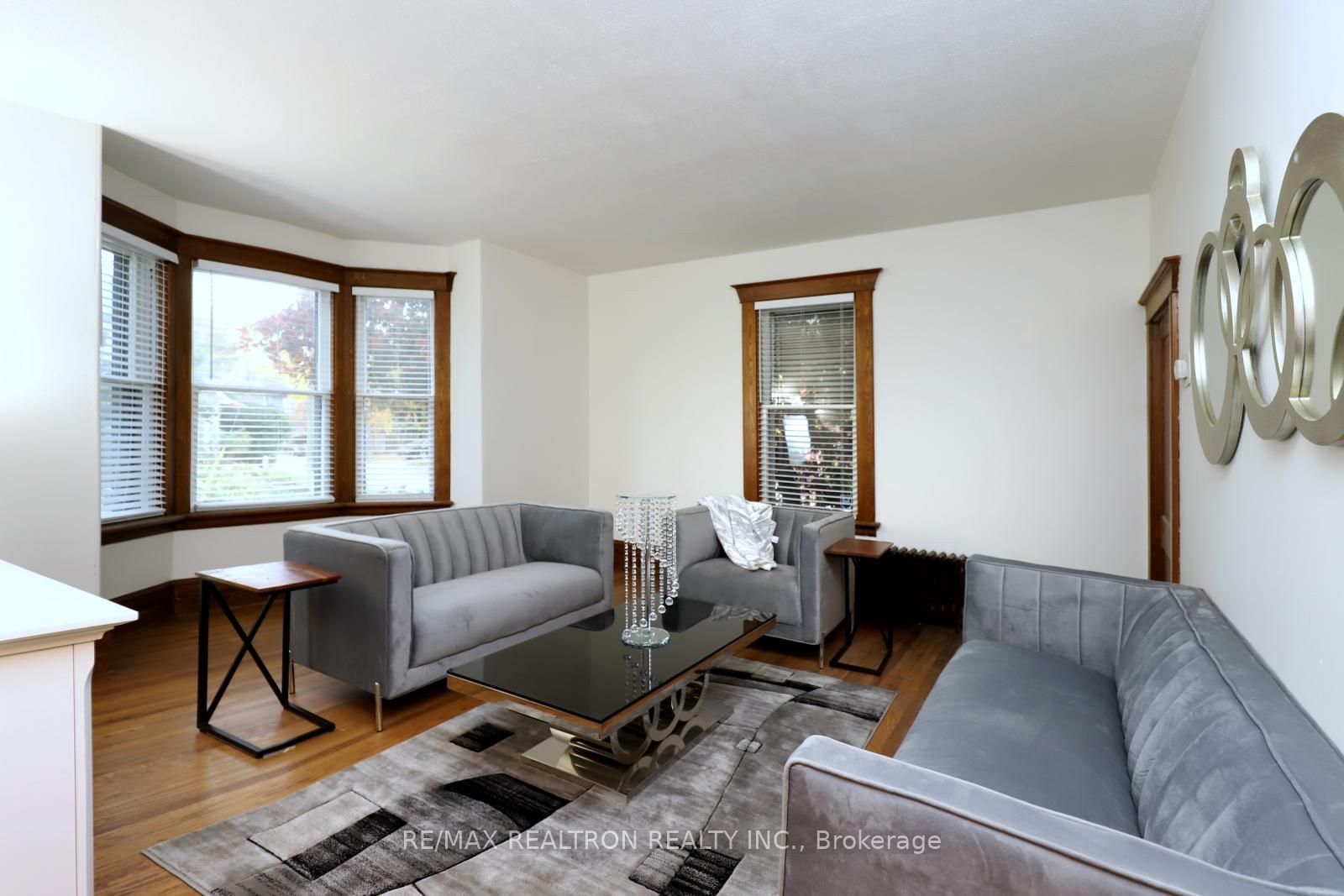 18-20 Reuben Street, Aurora, ON L4G 2M2 photo 5