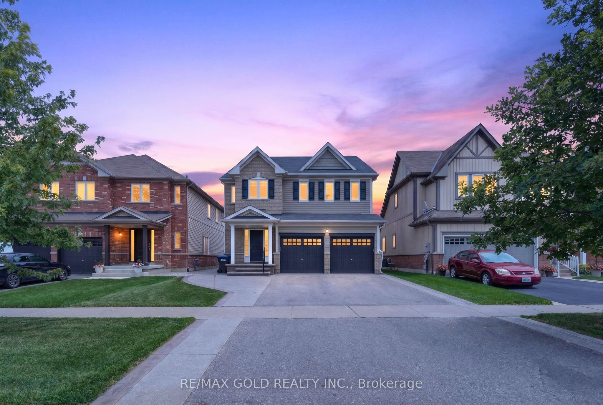 11 Jones Street, New Tecumseth, ON L9R 0C1 photo 2