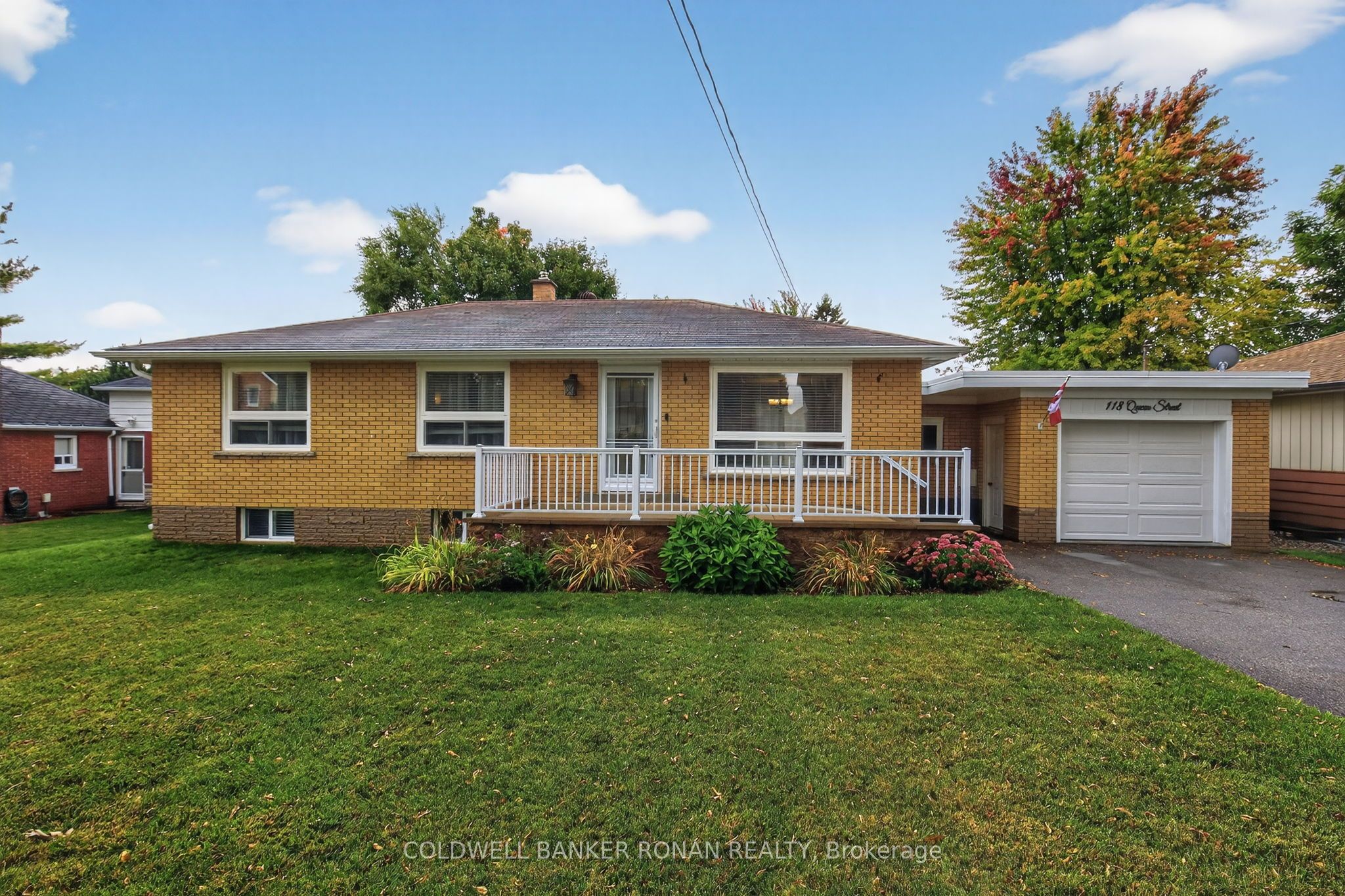 118 Queen Street, Bradford West Gwillimbury, ON L3Z 1L3 photo 2