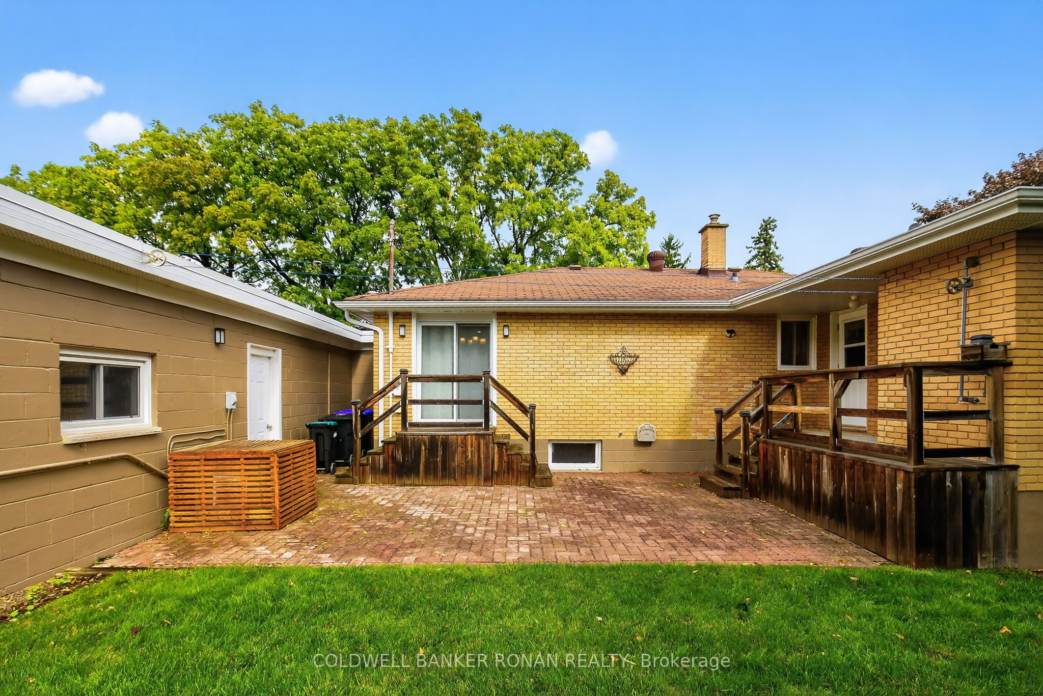 118 Queen Street, Bradford West Gwillimbury, ON L3Z 1L3 photo 3