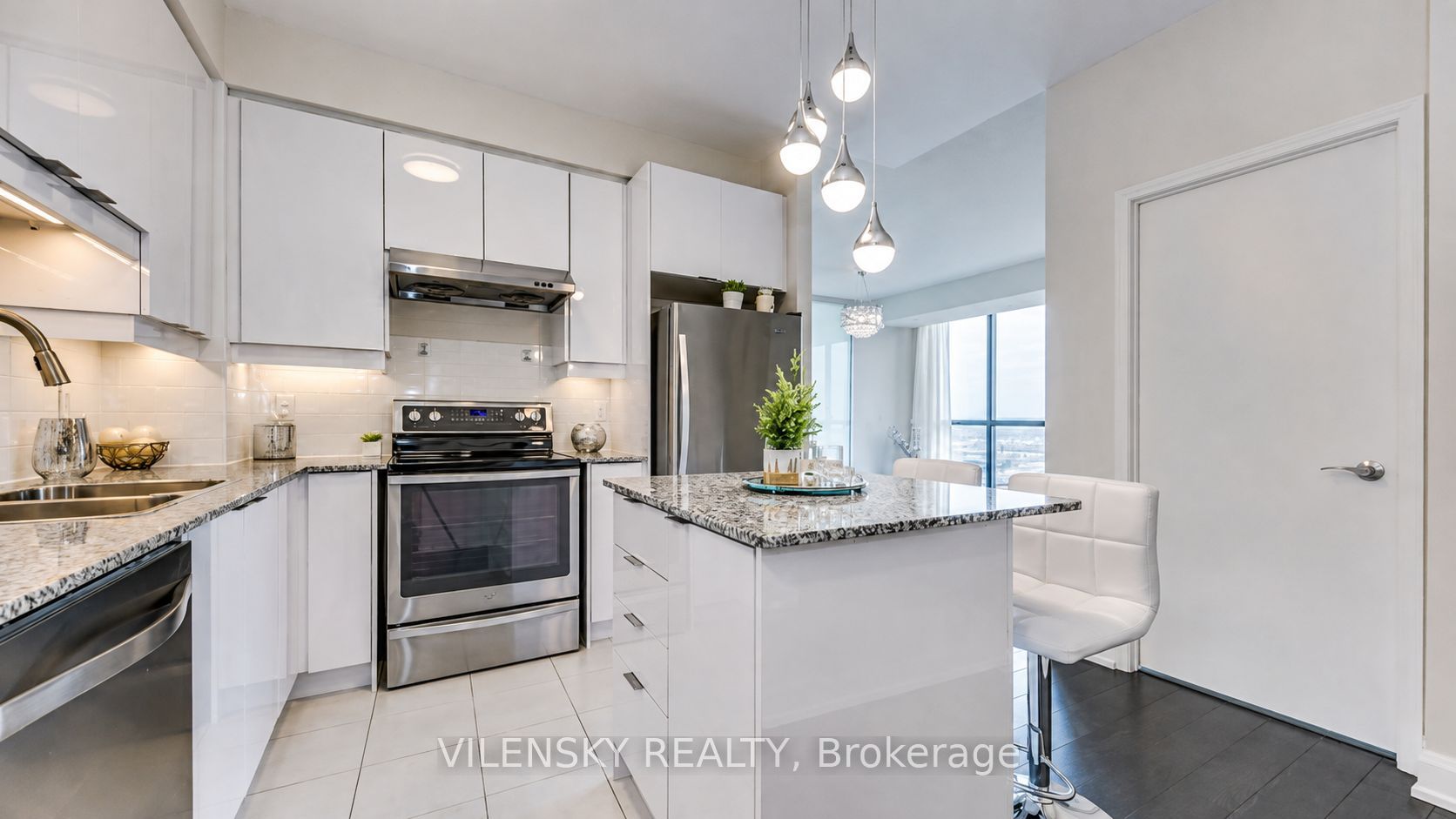 2910 Highway 7 Avenue W 1803, Vaughan, ON L4K 0H8 photo 4