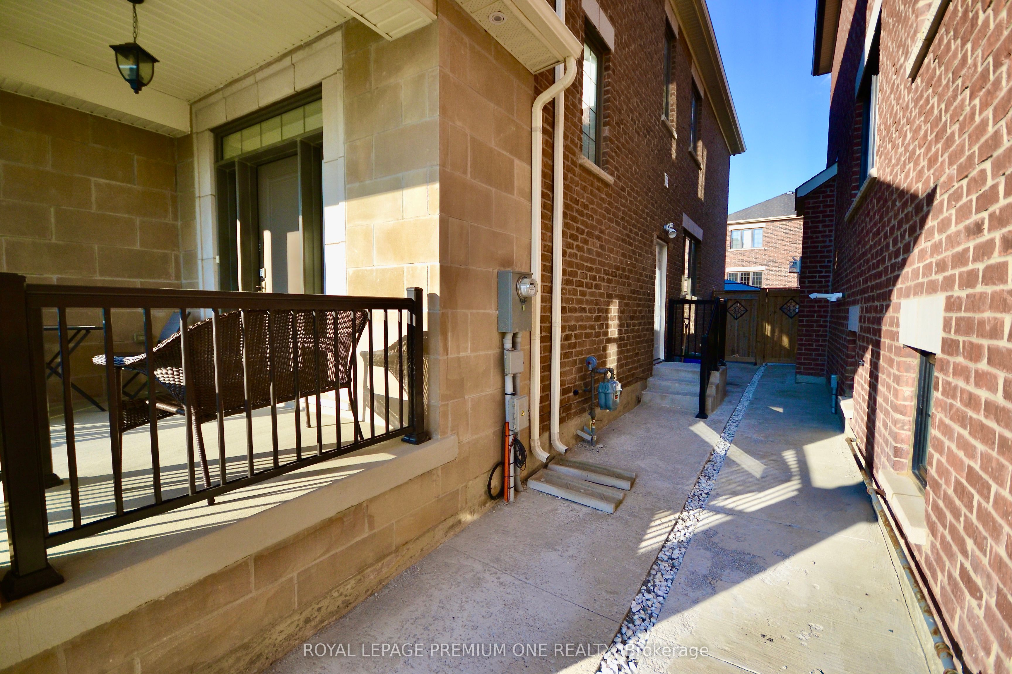 465 Kleinburg Summit Way, Vaughan, ON L4H 4T2 photo 2