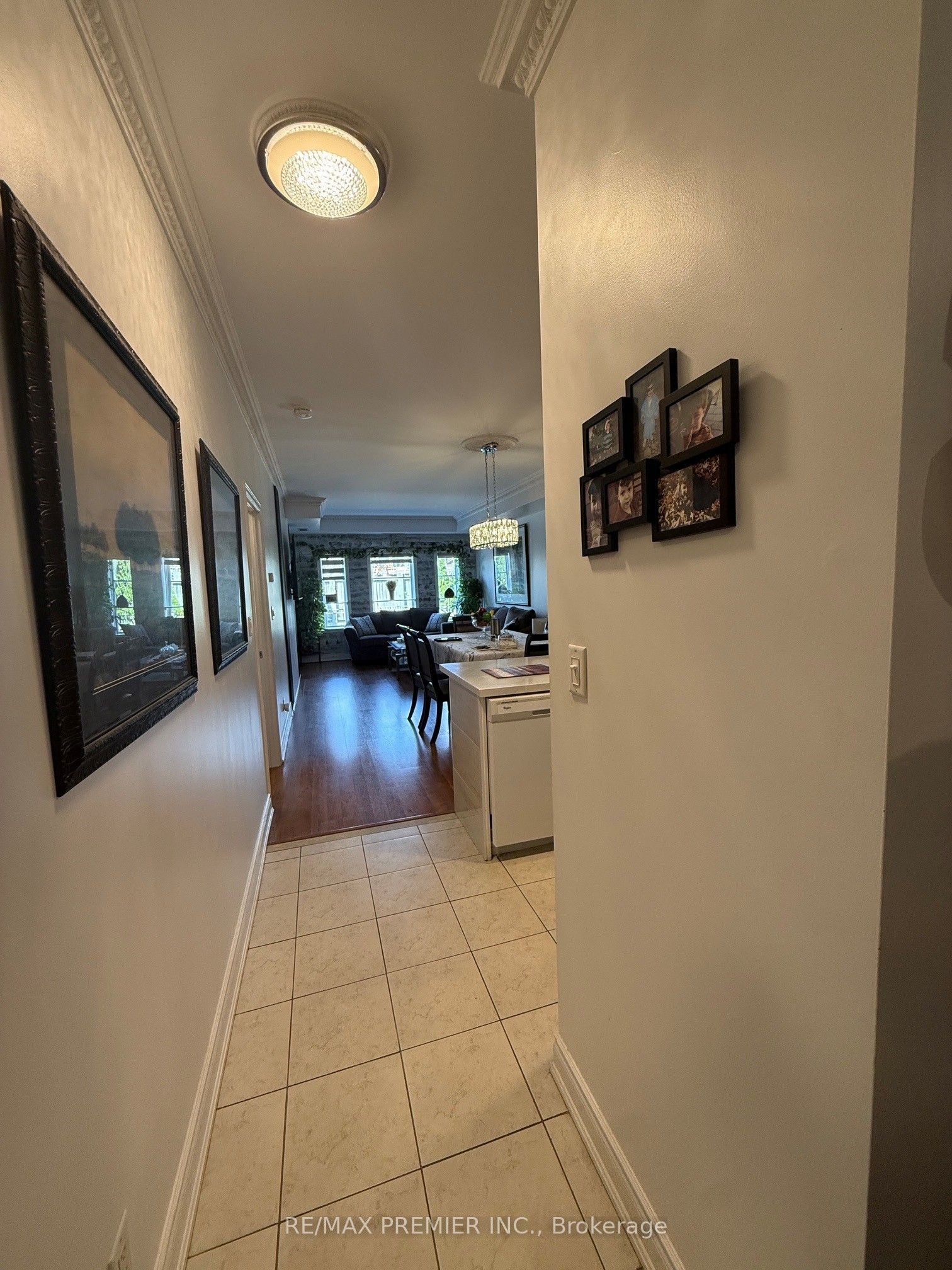 9901 Keele Street 102, Vaughan, ON L6A 0A1 photo 2