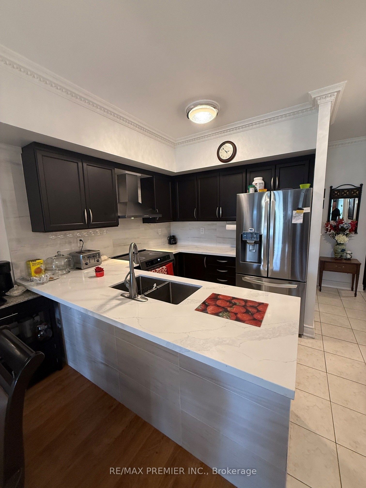 9901 Keele Street 102, Vaughan, ON L6A 0A1 photo 4