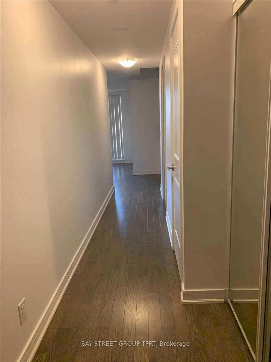 9191 Yonge Street 508, Richmond Hill, ON L4C 1E2 photo 4