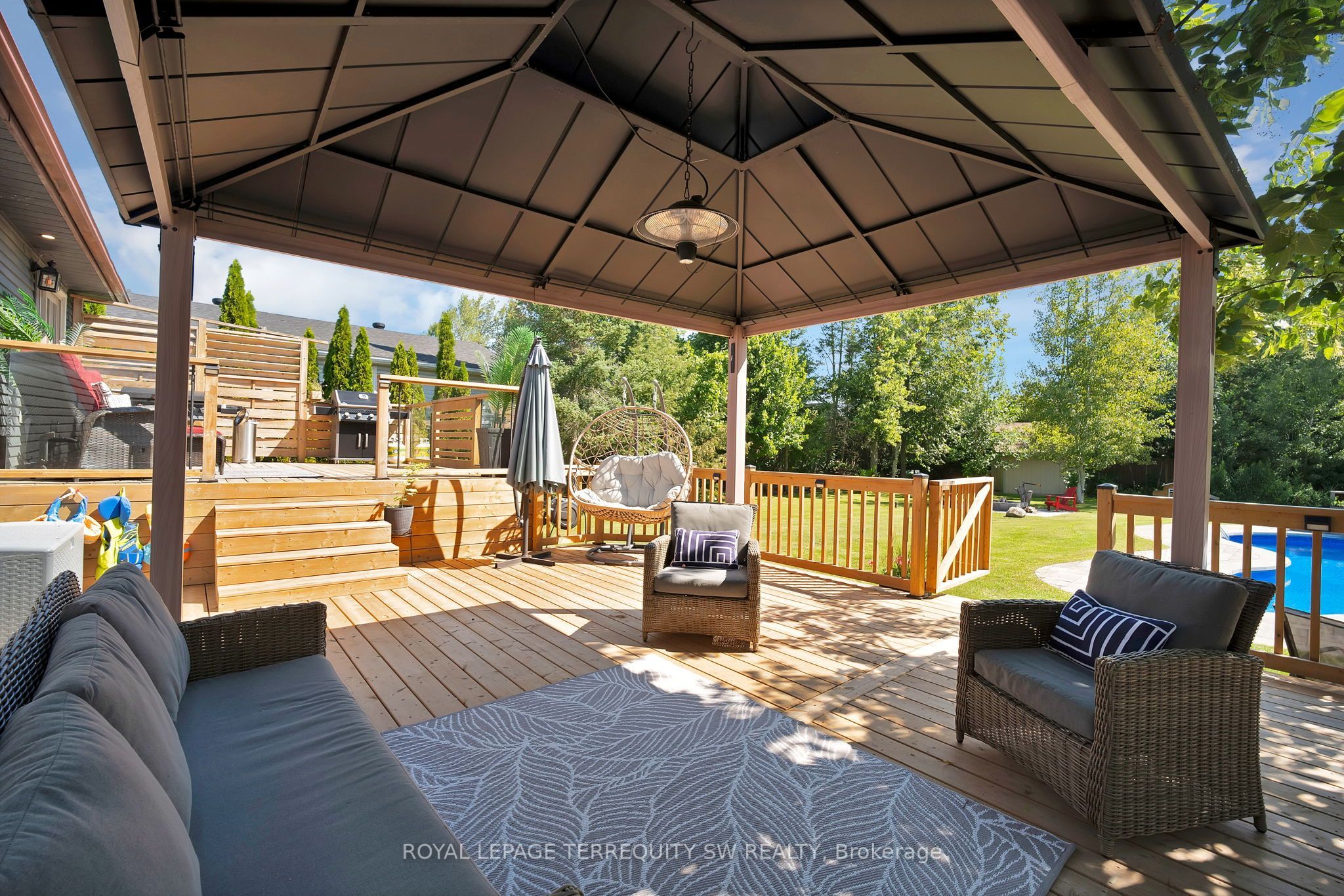 2249 Willard Avenue, Innisfil, ON L9S 2B8 photo 4