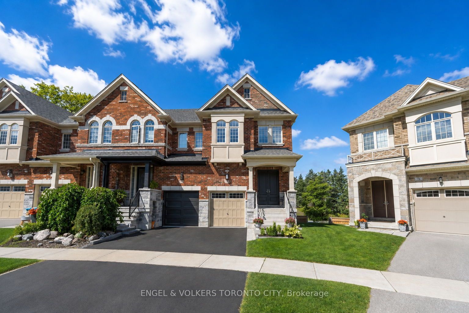 78 Drizzel Crescent, Richmond Hill, ON L4E 1G8 photo 3