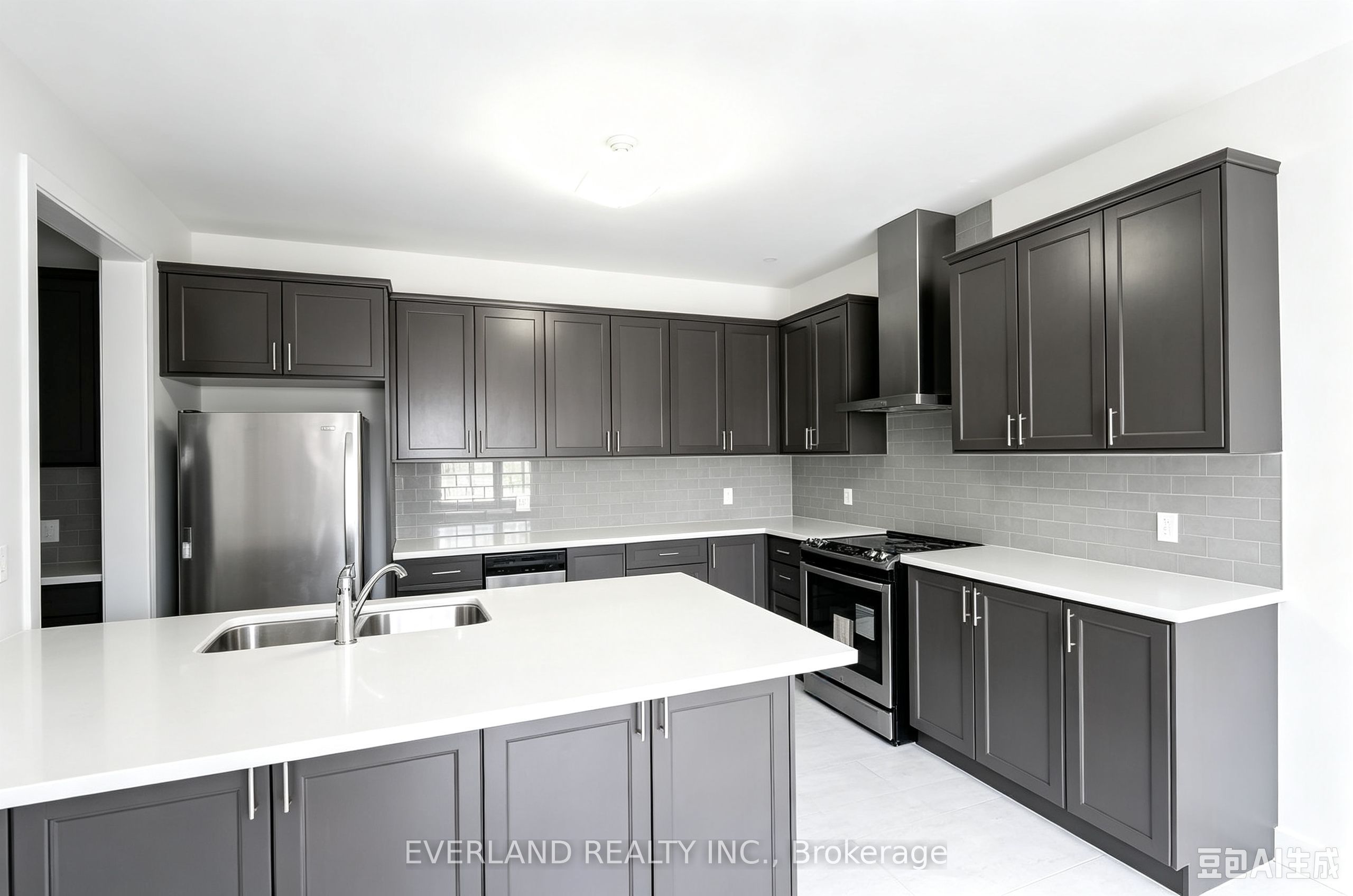 27 Prosperity Way, East Gwillimbury, ON L9N 0V1 photo 4