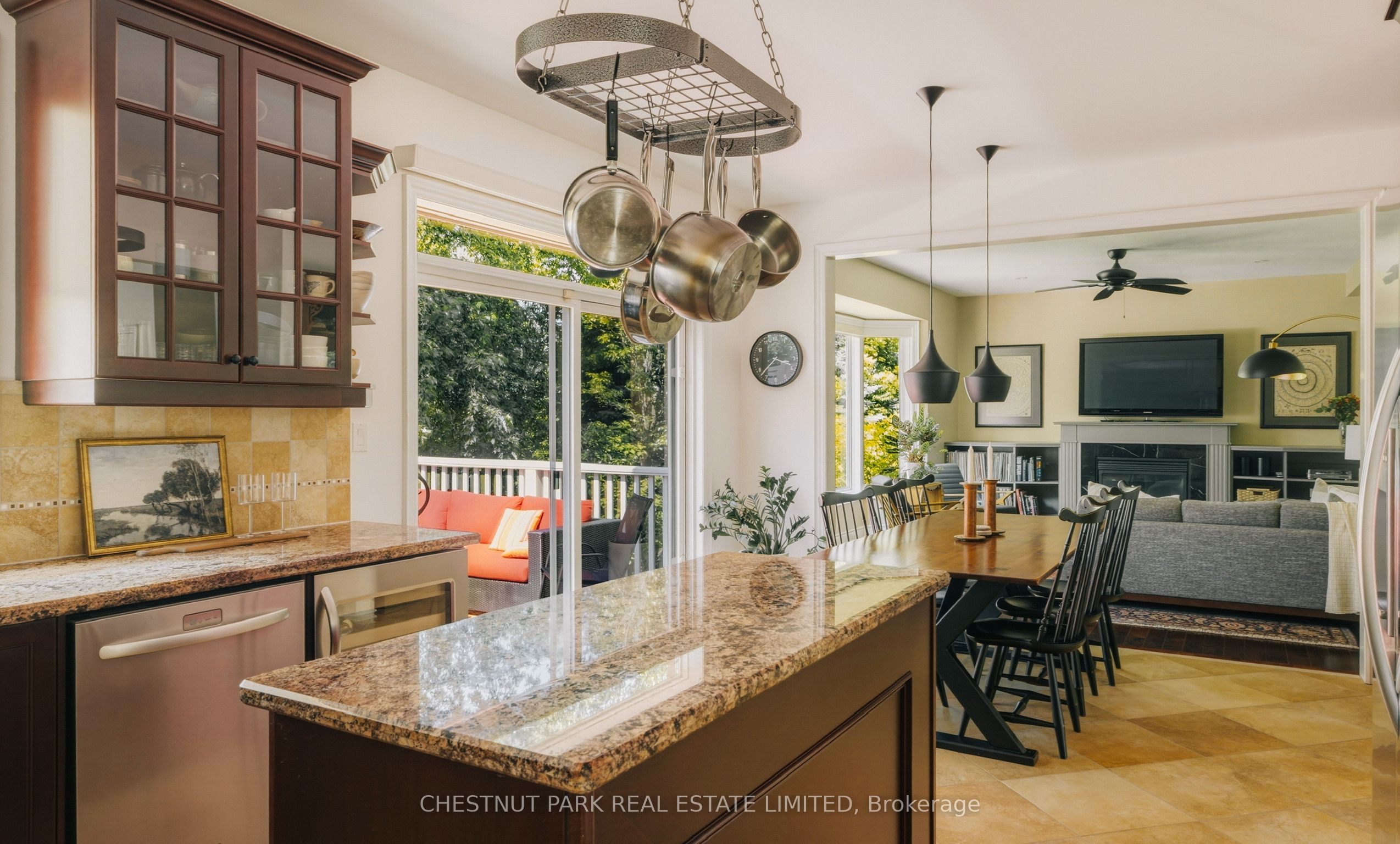 8 Cyril Richardson Court, Uxbridge, ON L9P 2A8 photo 5