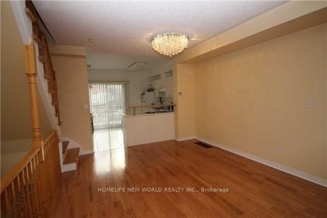 76 Pond Drive, Markham, ON L3T 7V2 photo 5