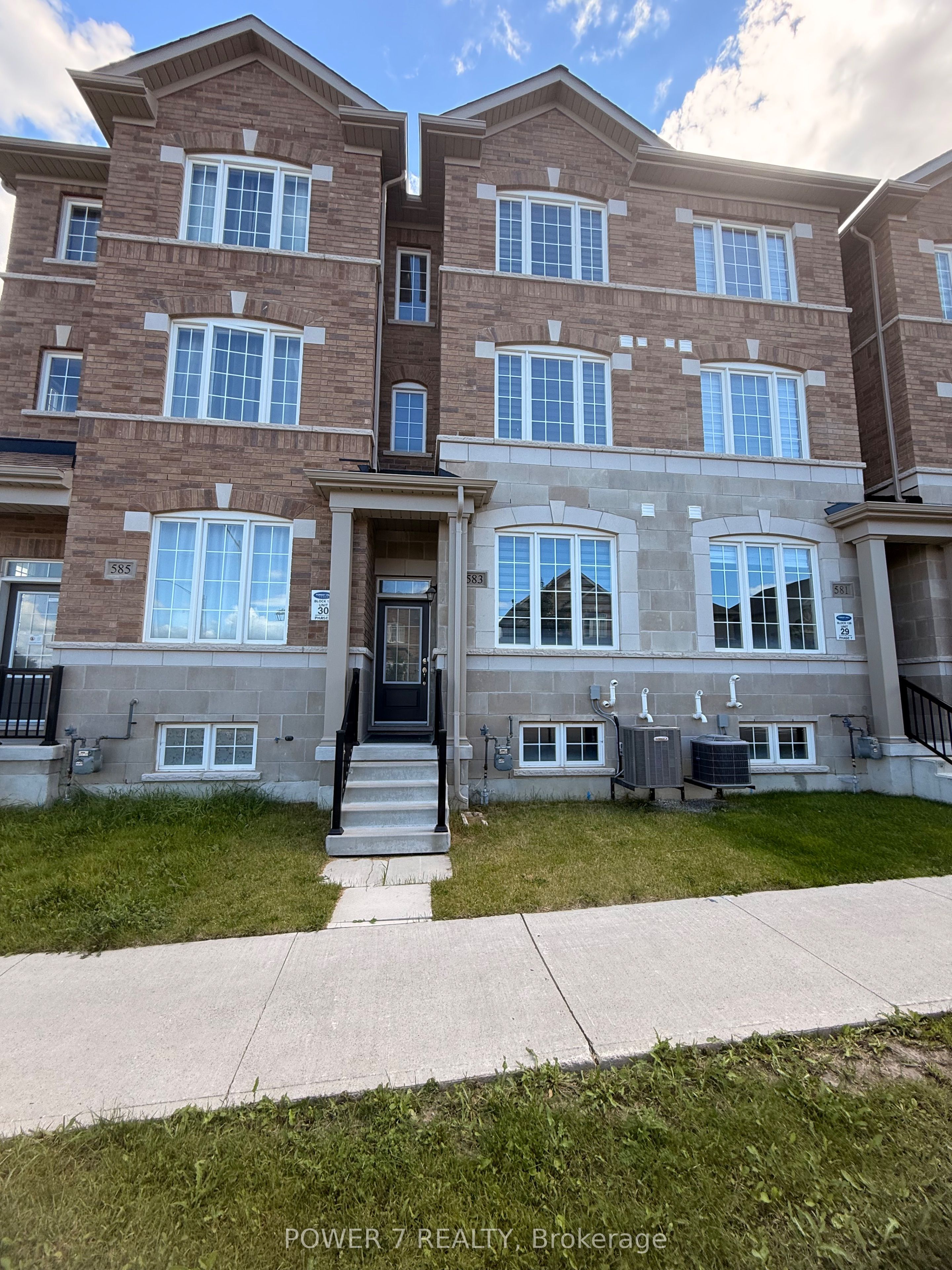 583 White's Hill Avenue, Markham, ON L6B 1N9