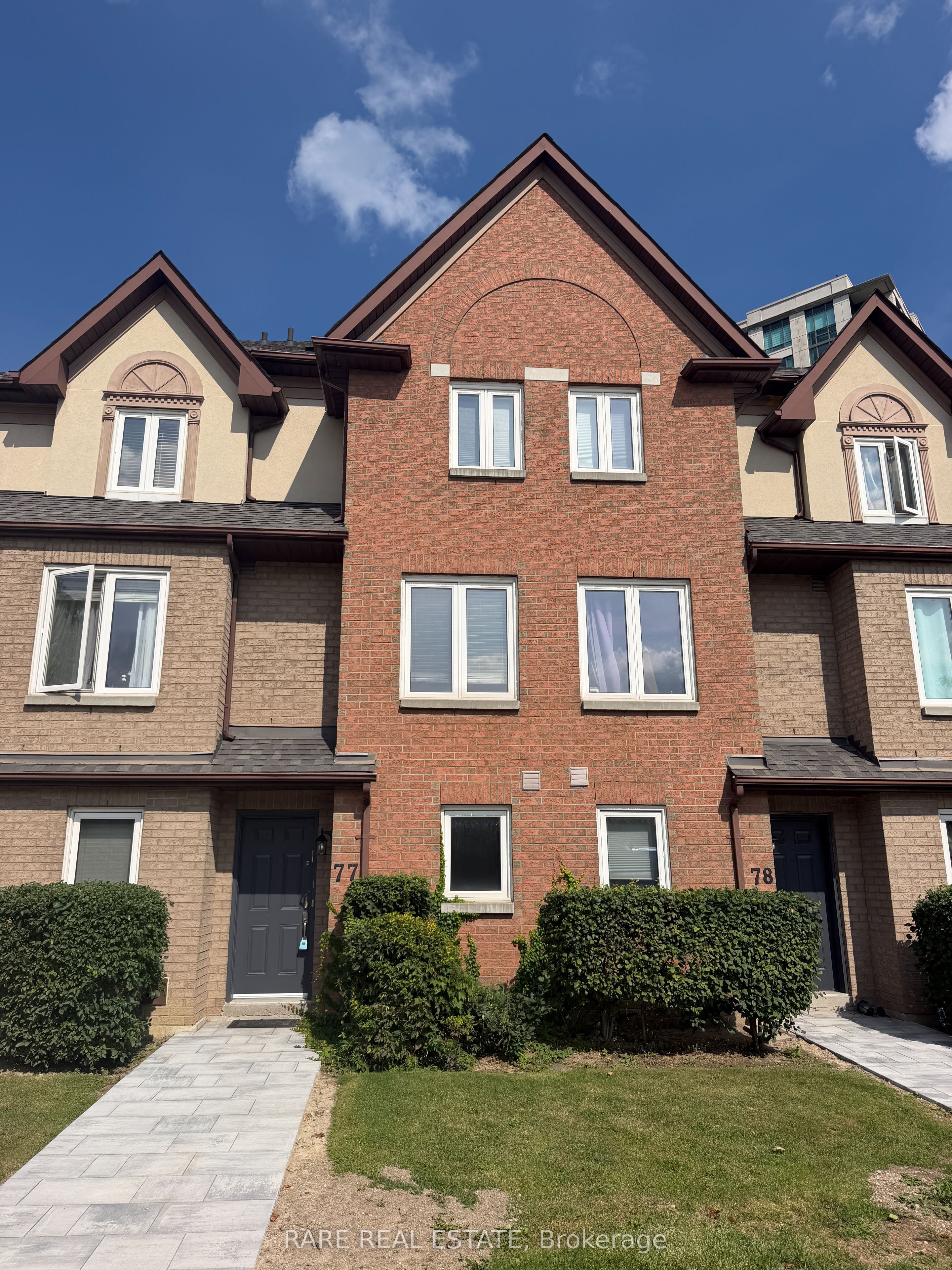 735 New Westminster Drive 77, Vaughan, ON L4J 7Y9