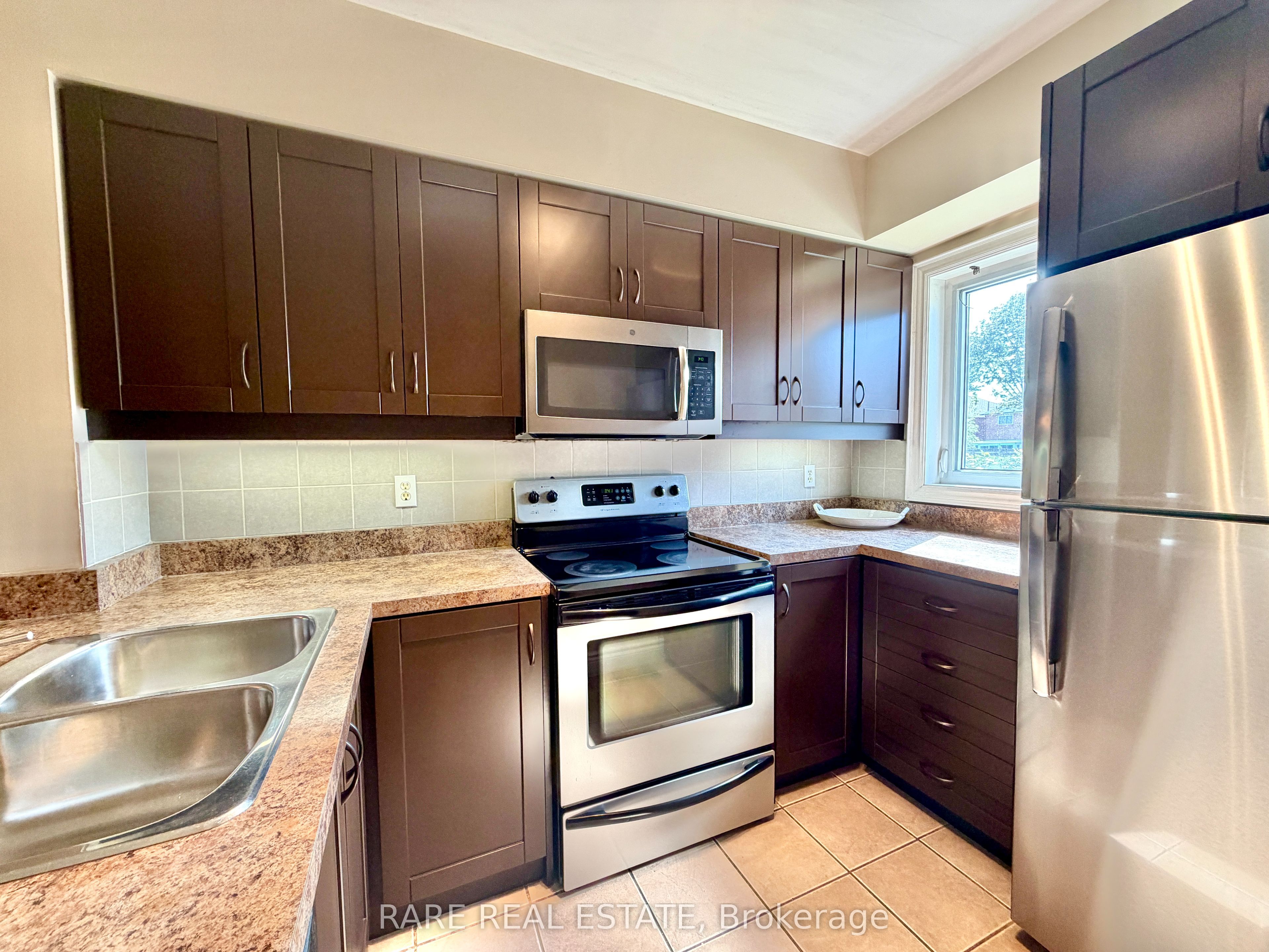735 New Westminster Drive 77, Vaughan, ON L4J 7Y9 photo 4