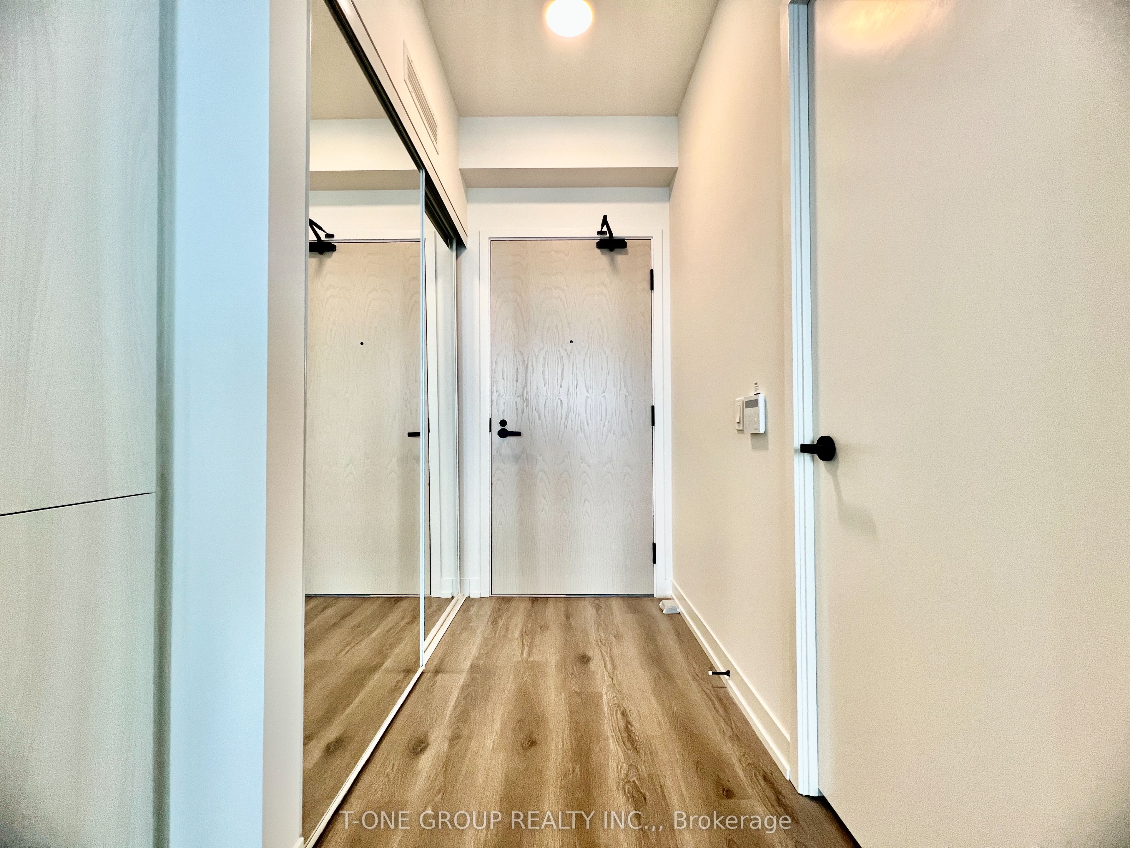 225 Commerce Street 5203, Vaughan, ON L4K 0P9