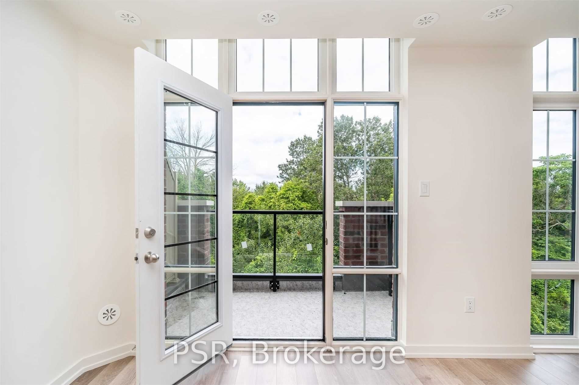 18 Whitaker Way 449, Whitchurch-Stouffville, ON L4A 4T4 photo 2