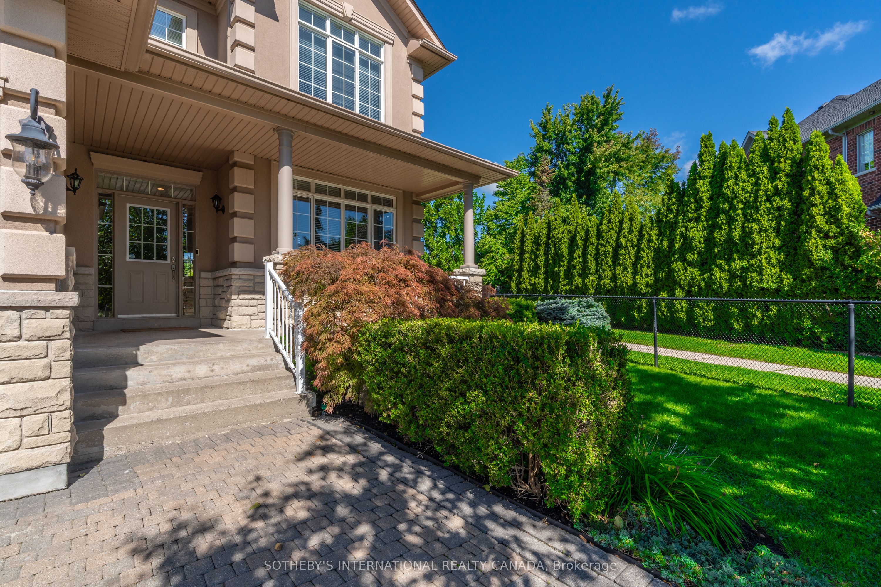 186 Weaver Court, Vaughan, ON L0J 1C0 photo 3