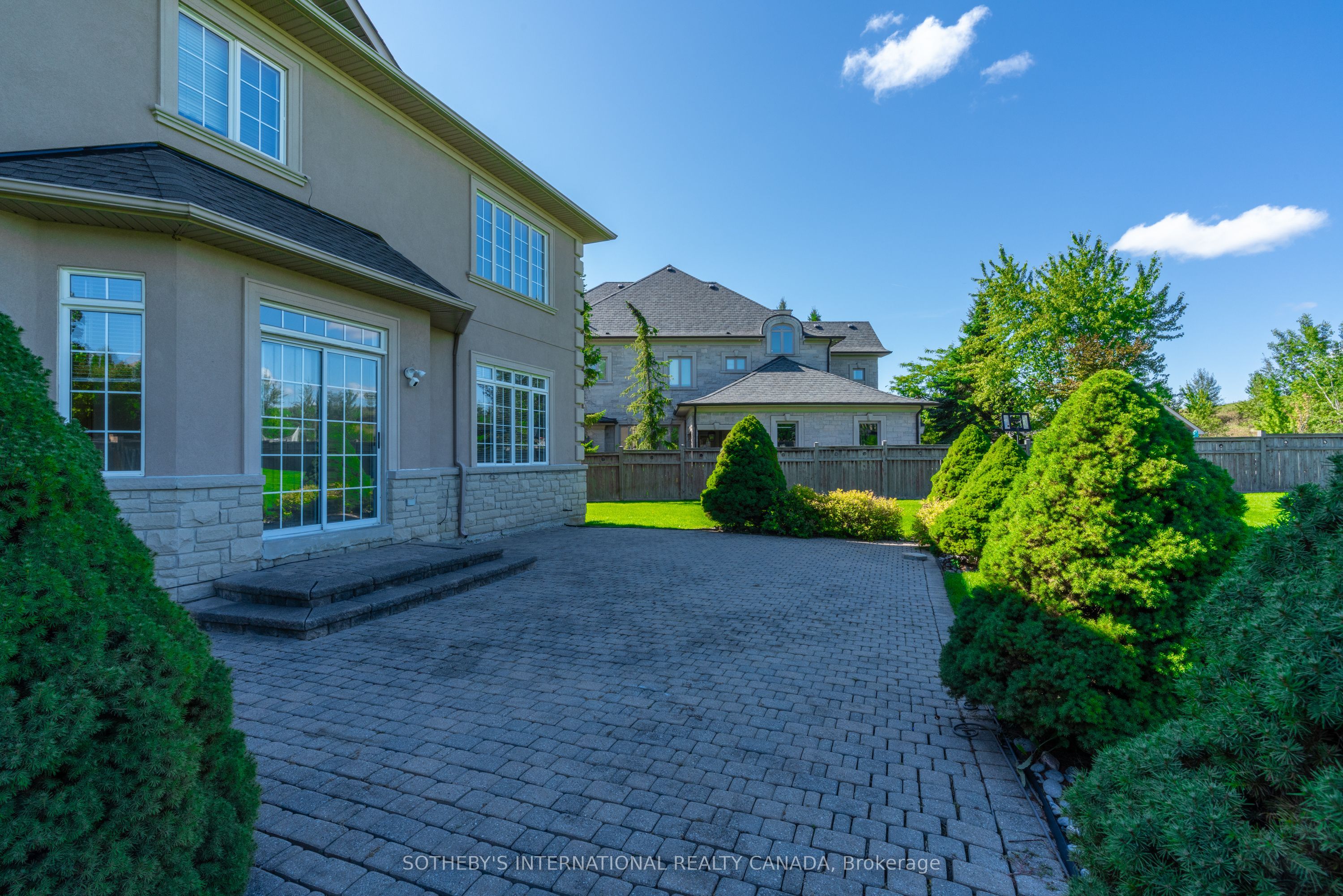 186 Weaver Court, Vaughan, ON L0J 1C0 photo 4