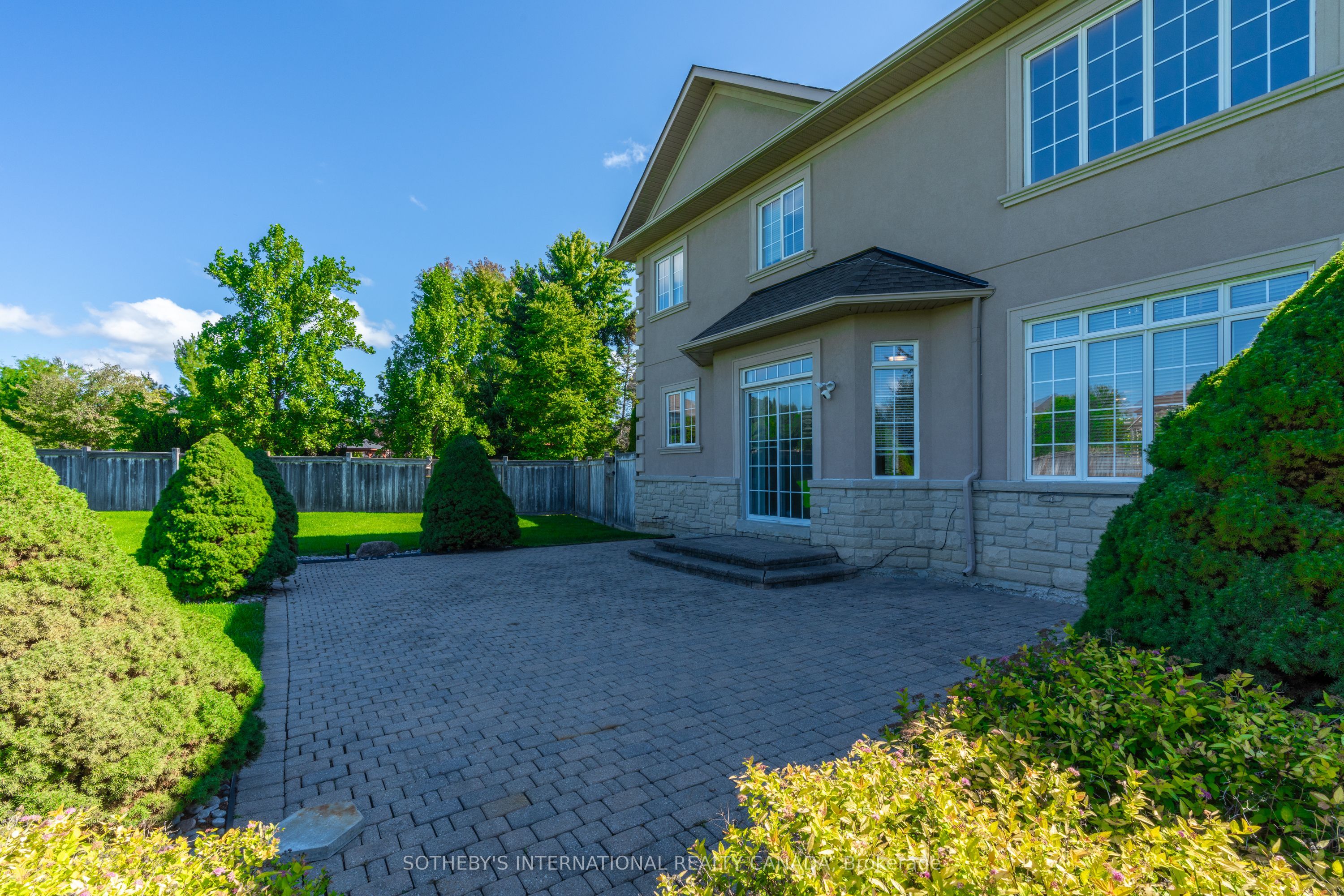 186 Weaver Court, Vaughan, ON L0J 1C0 photo 5