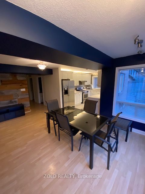 24 Coburn Crescent, New Tecumseth, ON L0G 1A0 photo 3