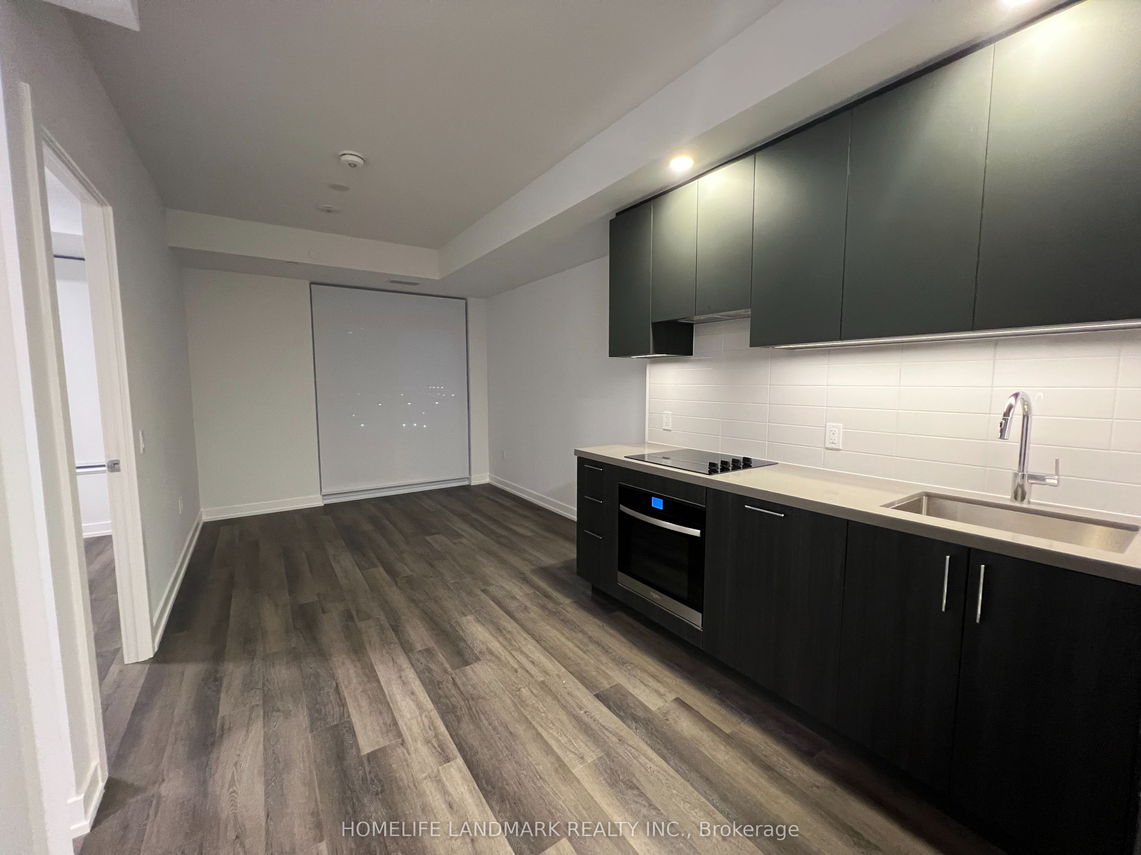 5 Meadowdale Road 1303, Vaughan, ON L4K 0C7 photo 5